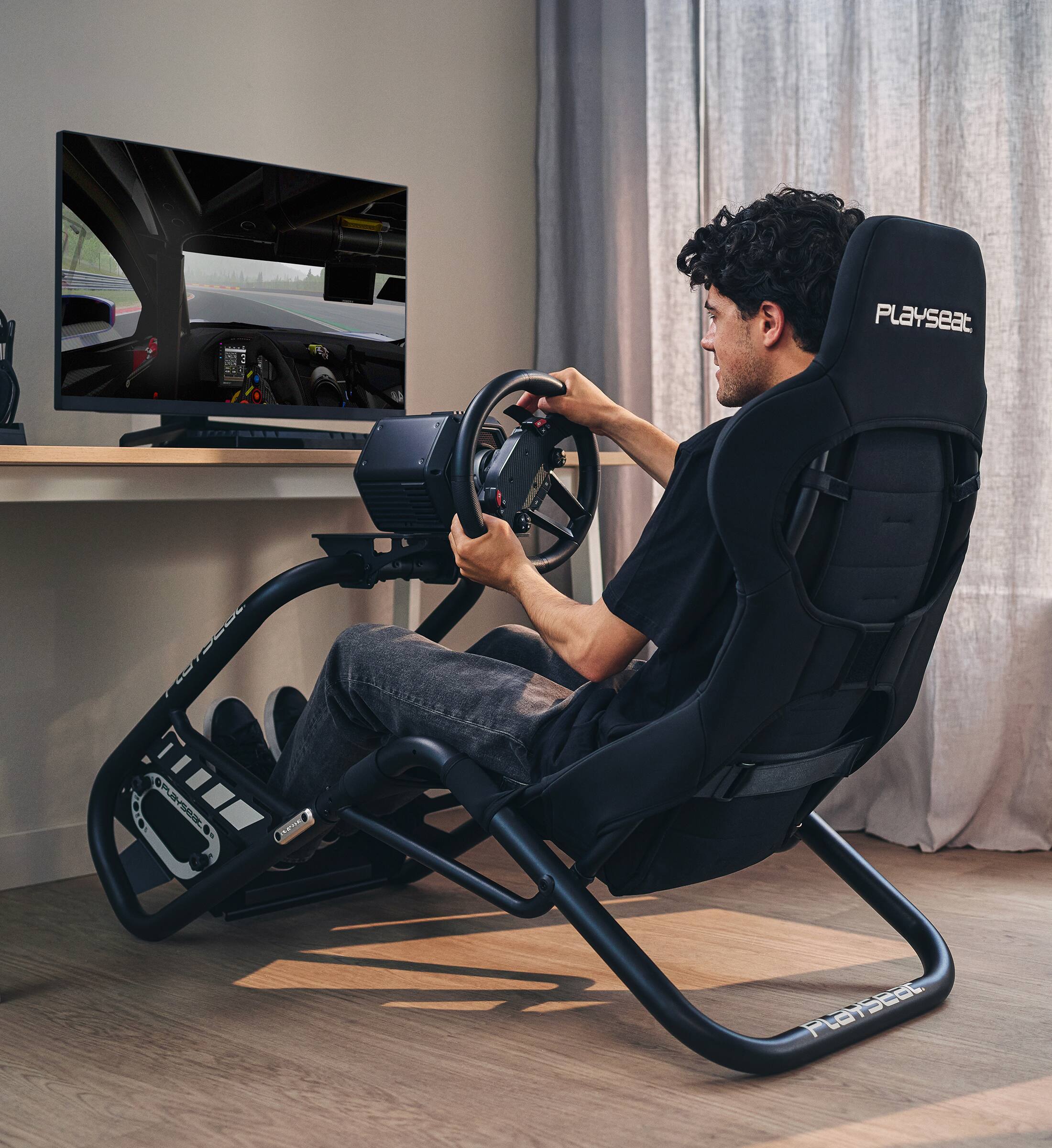 Playseat
Peatscot OPLAYSERO OURNING
PLAYSEAC