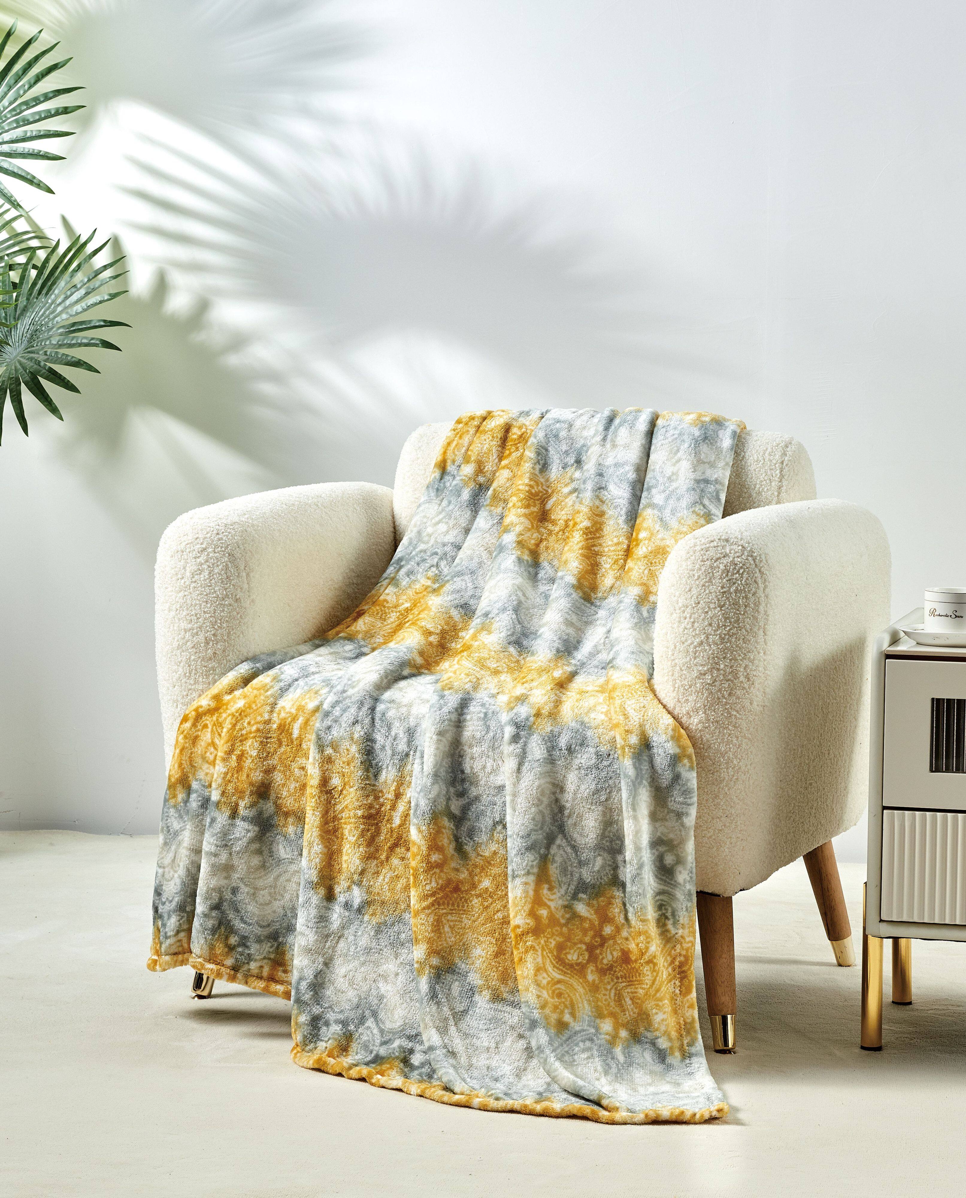 Angle. Noble House - Noble House Super Comfy and Extra Cozy Microplush Cillia Throw Blanket (50" x 60") Cillia - Multicolored.