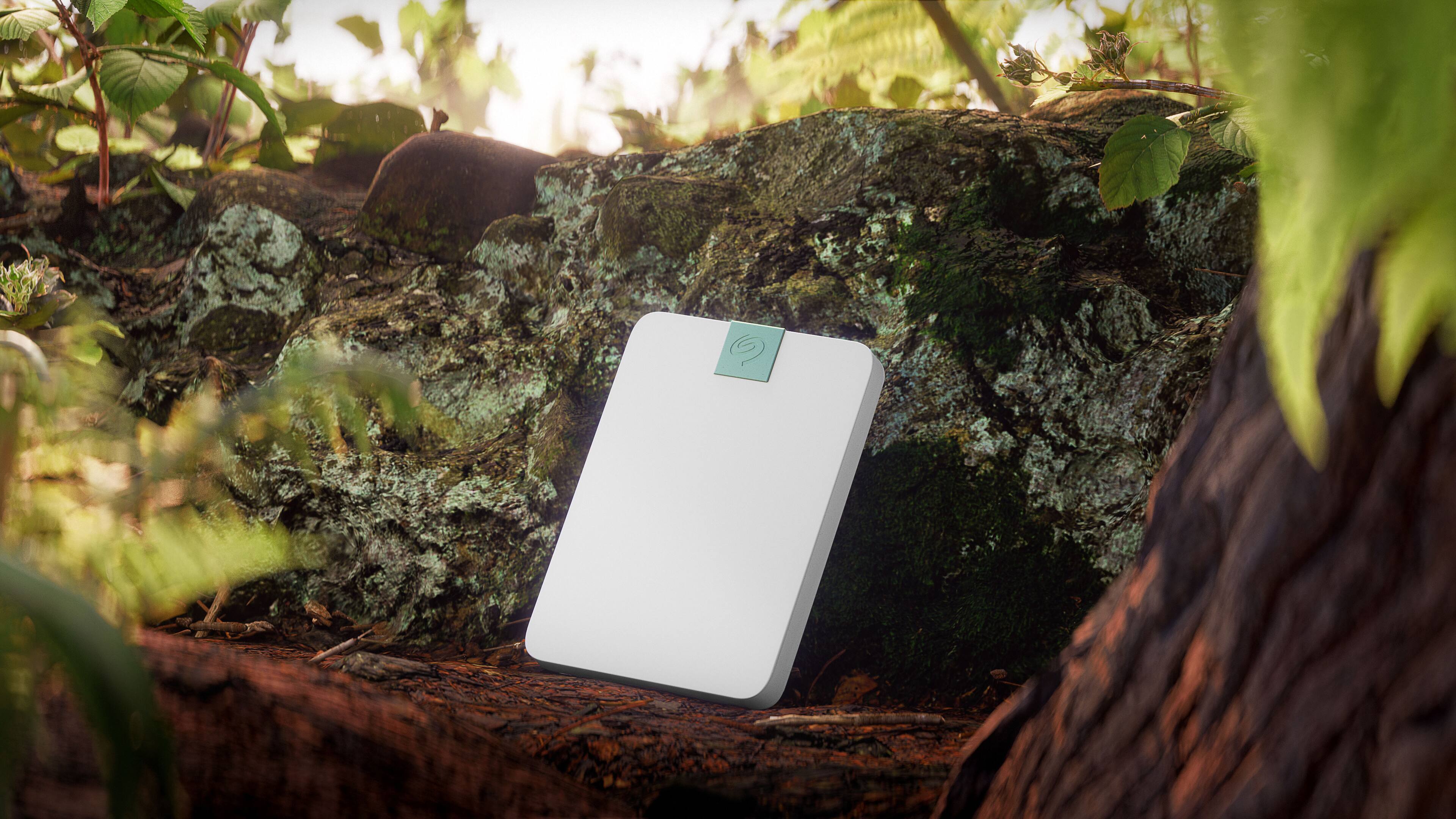 Alt View 1. Seagate - Ultra Touch 2TB External USB-C Portable Hard Drive with Rescue Data Recovery Services - Cloud White.