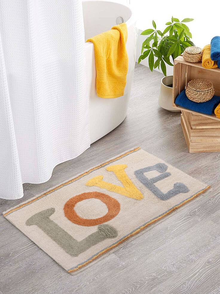 Left. GAURI KOHLI - Love Bath Mat - Multicolored.