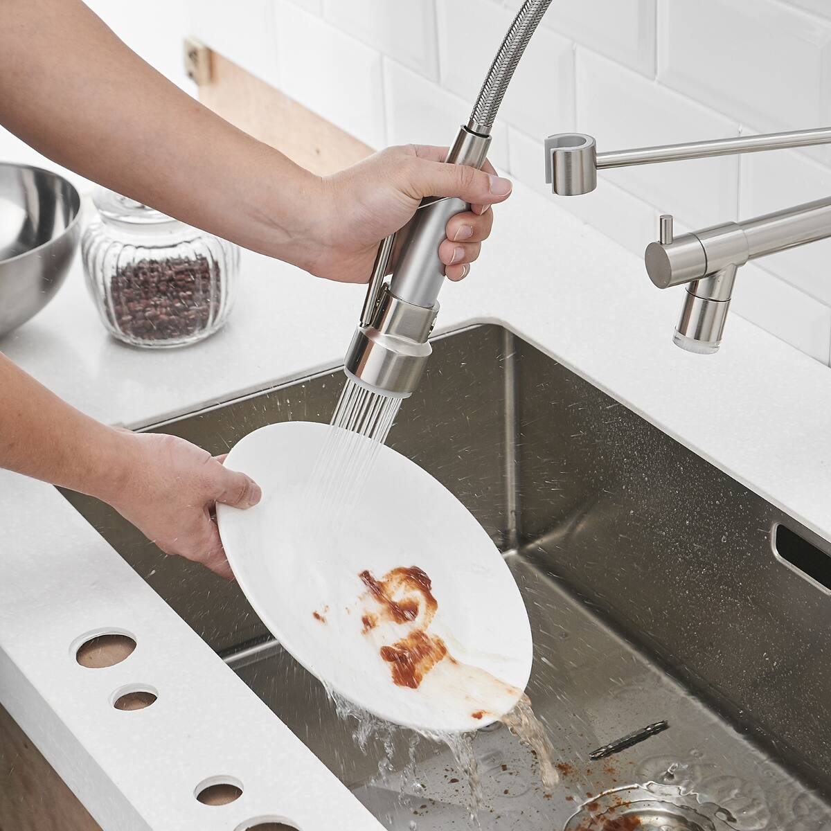 Left. Ropilly - Ropilly LED Kitchen Faucet with Pull Down Sprayer, Brushed Nickel Single Handle Kitchen Sink Faucet - Brushed Nickel.