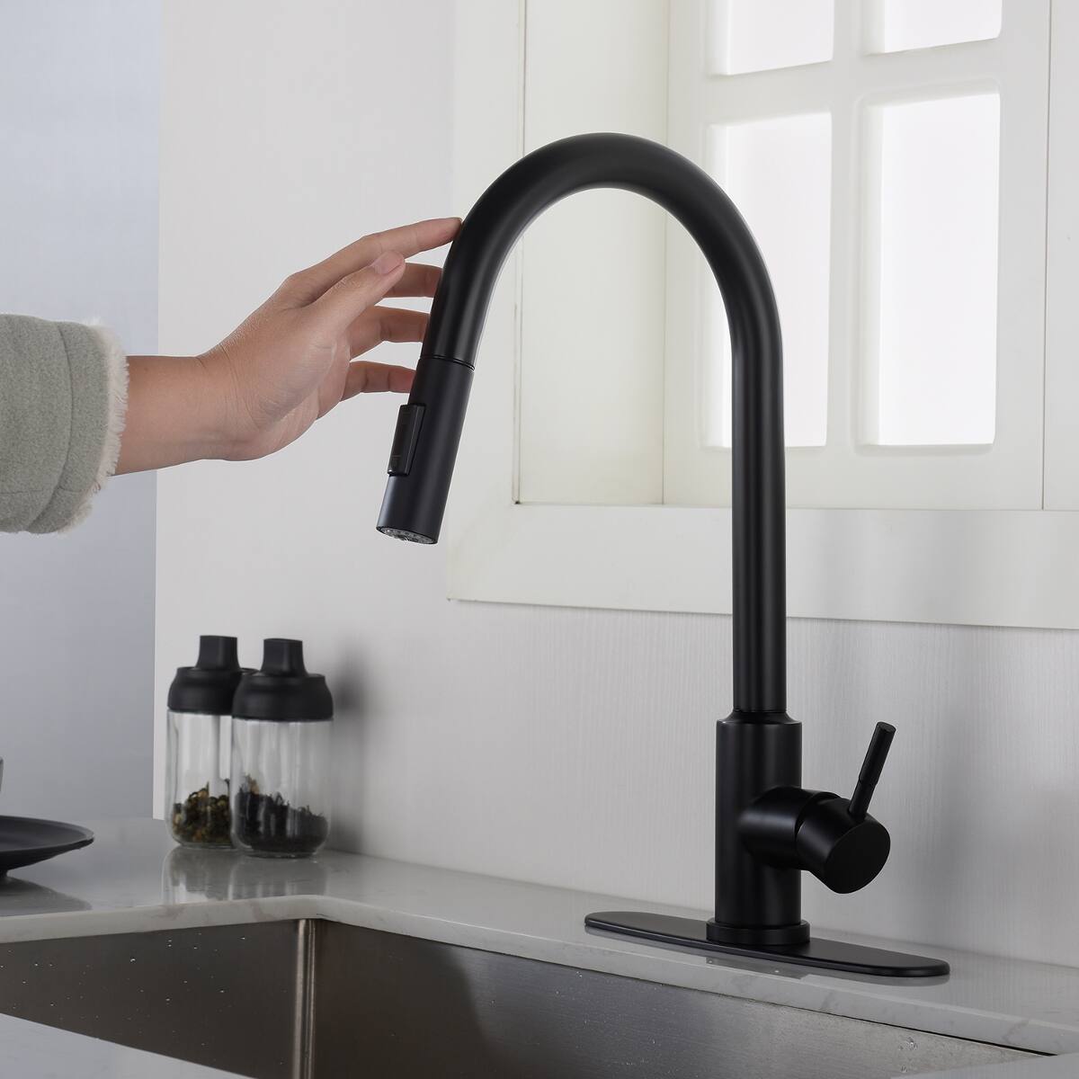 Angle. Ropilly - Ropilly Touch Kitchen Faucet with Pull Down Sprayer, Matte Black Kitchen Faucet, Single Handle High Arc - Matte Black.