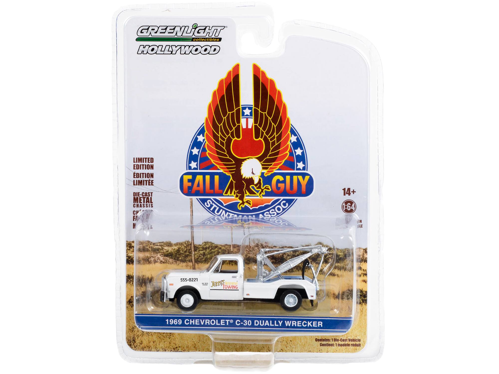 GREENLIGHT collectibles  
HOLLYWOOD  
LIMITED EDITION  
ÉDITION LIMITÉE  
DIE-CAST METAL CHASSIS  
14+  
1:64  
555-0221  
FALL GUY STUNTMAN ASSOC  
1969 CHEVROLET C-30 DUALY WRECKER  
Contains:  
- Die-Cast Vehicle  
- 1 modèle réduit