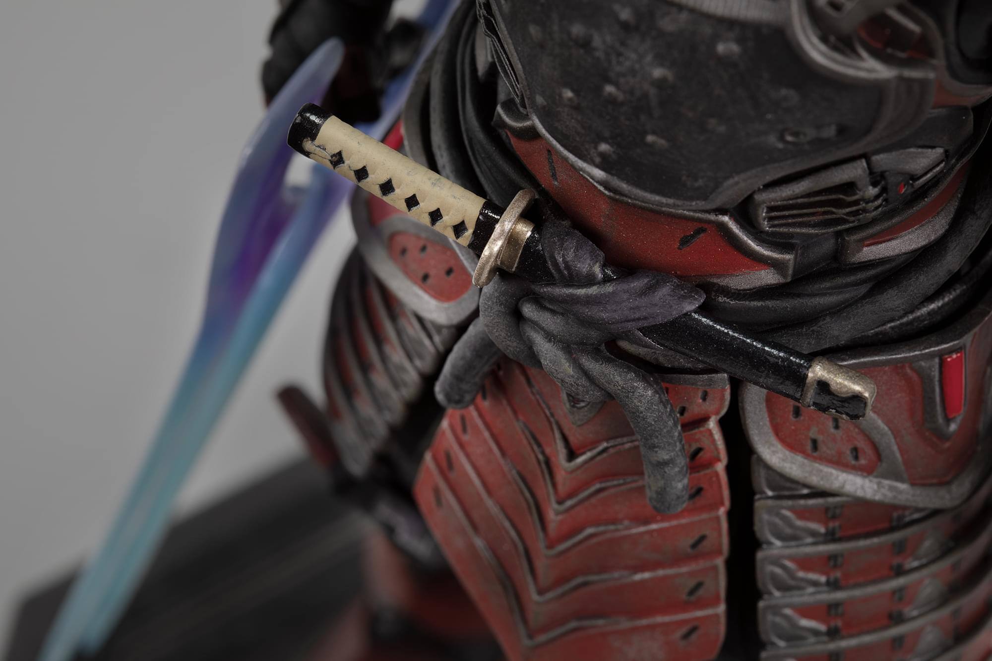 Alt View 3. Dark Horse Comics - Halo Infinite: Spartan Yoroi PVC Statue - Red.