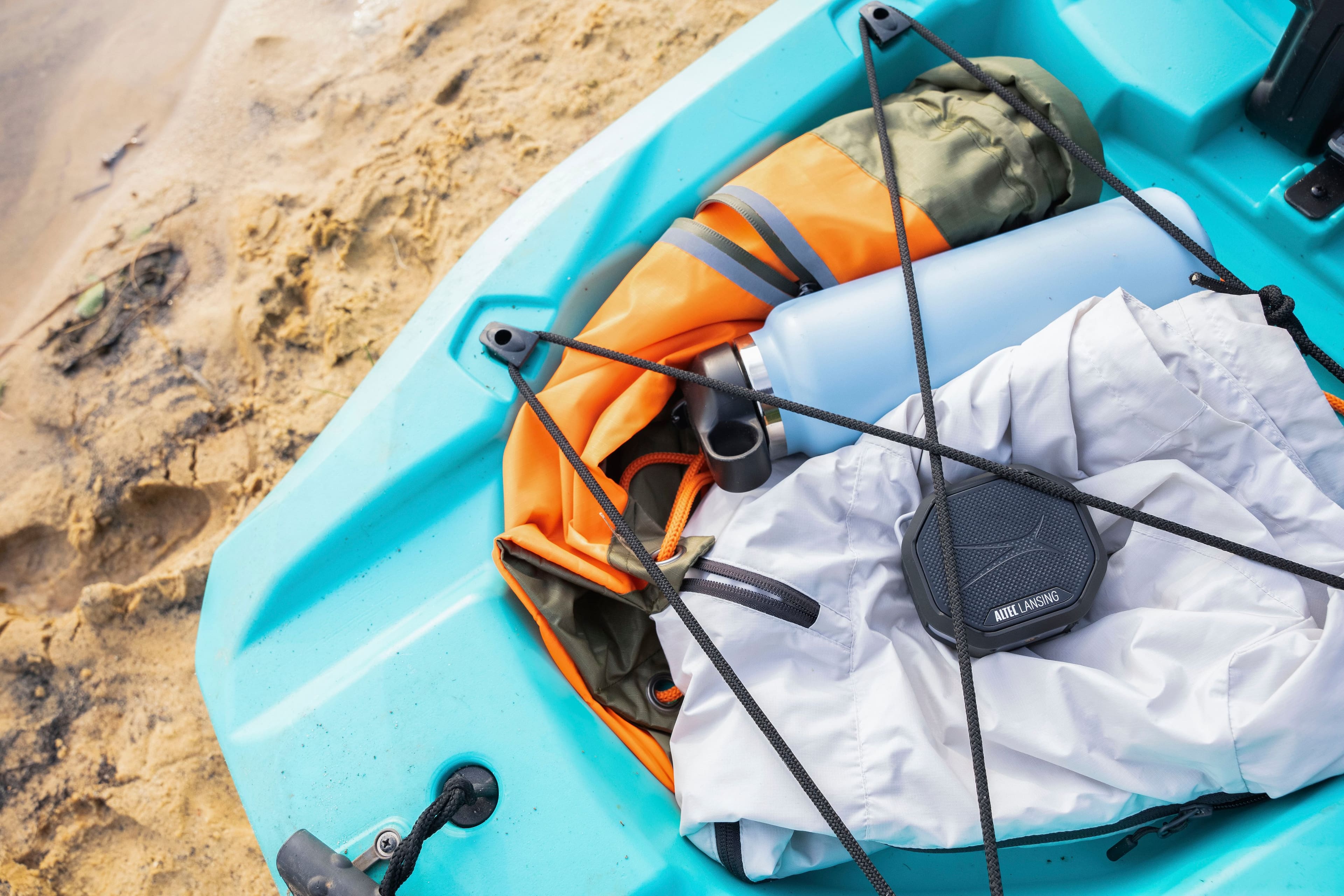 The text on the image reads "ALTEE LANSING."