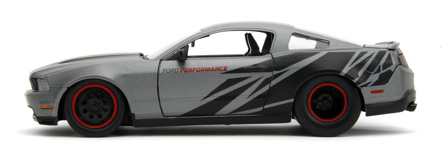 FORD PERFORMANCE