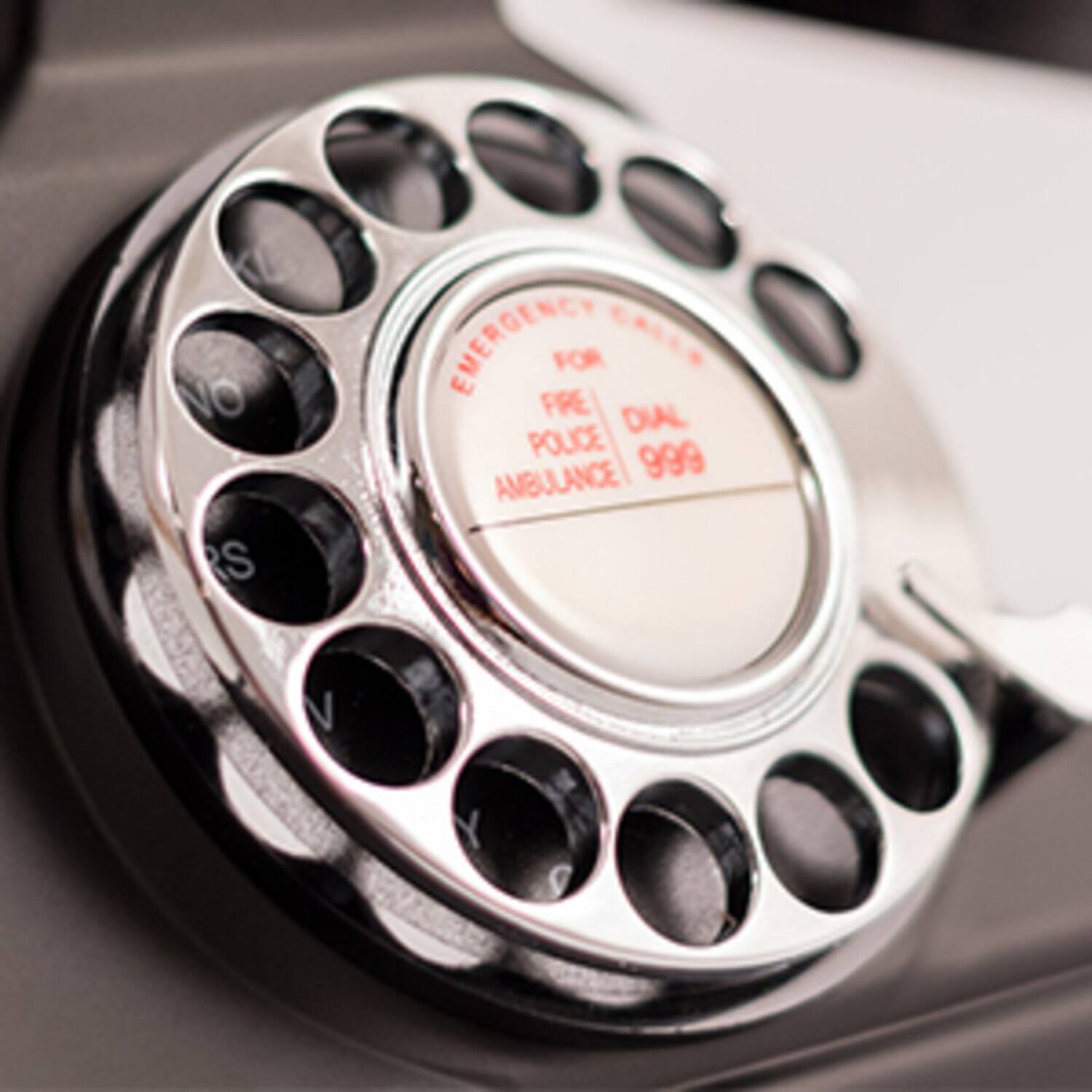 EMERGENCY CALLS  
FOR  
FIRE  
POLICE  
AMBULANCE  
DIAL 999