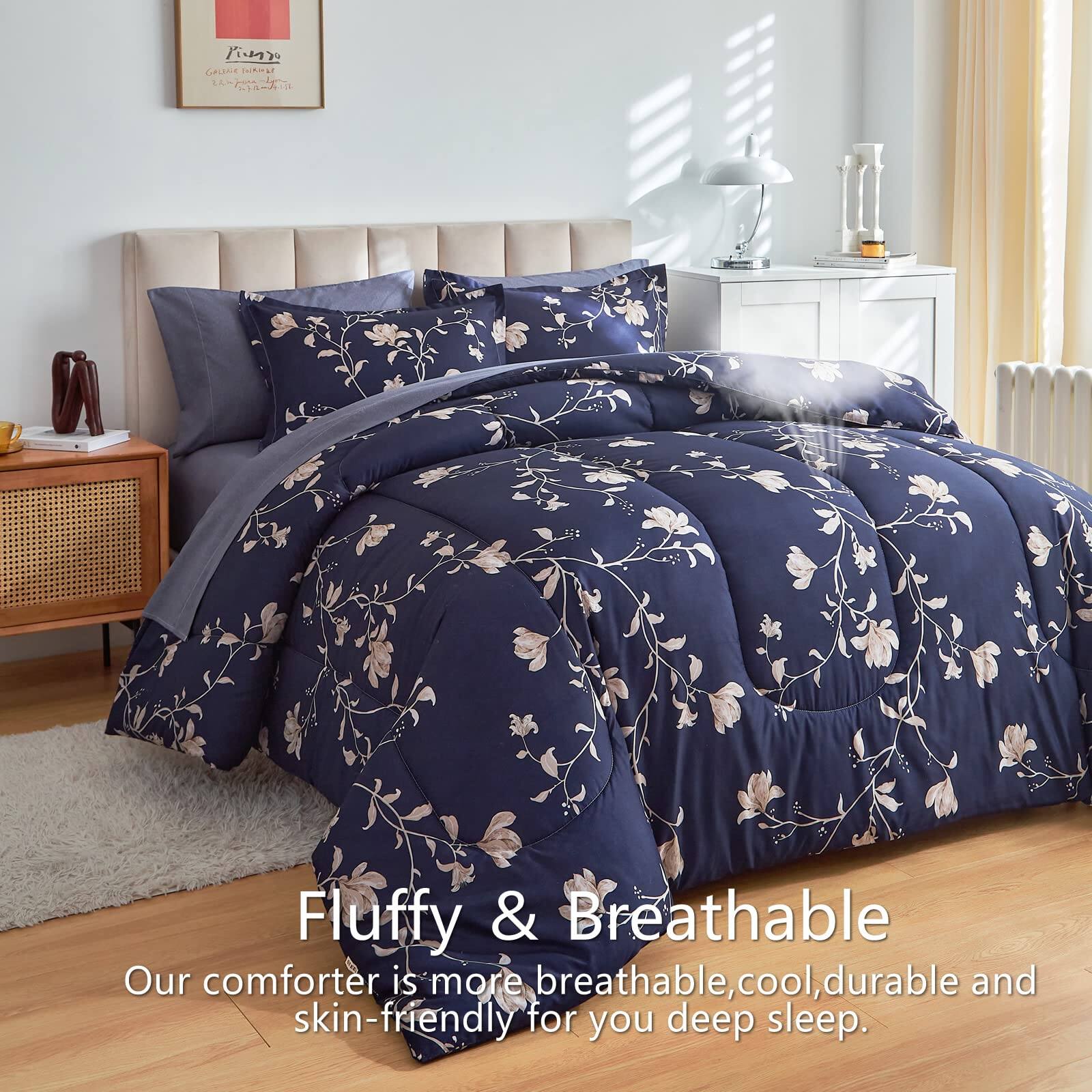 Fluffy & Breathable  
Our comforter is more breathable, cool, durable, and skin-friendly for you deep sleep.