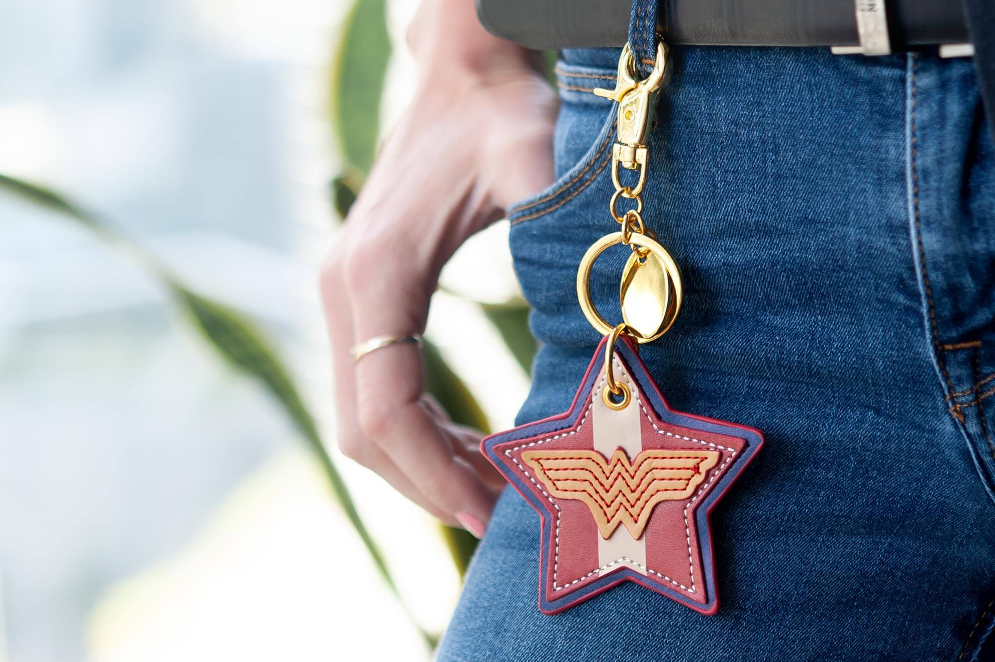 Alt View 3. DC Comics - DC Comics Bombshells Wonder Woman Faux Leather Keychain - Yellow.