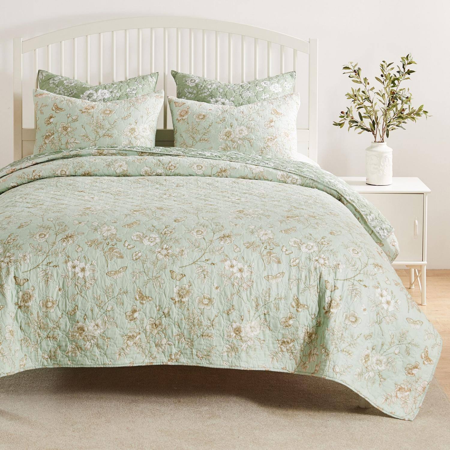 Alt View 3. Greenland Home Fashions - Greenland Home Fashions Olivia Luxurious Modern Design 3 Pieces Quilt Set Full/Queen Mint - Mint.