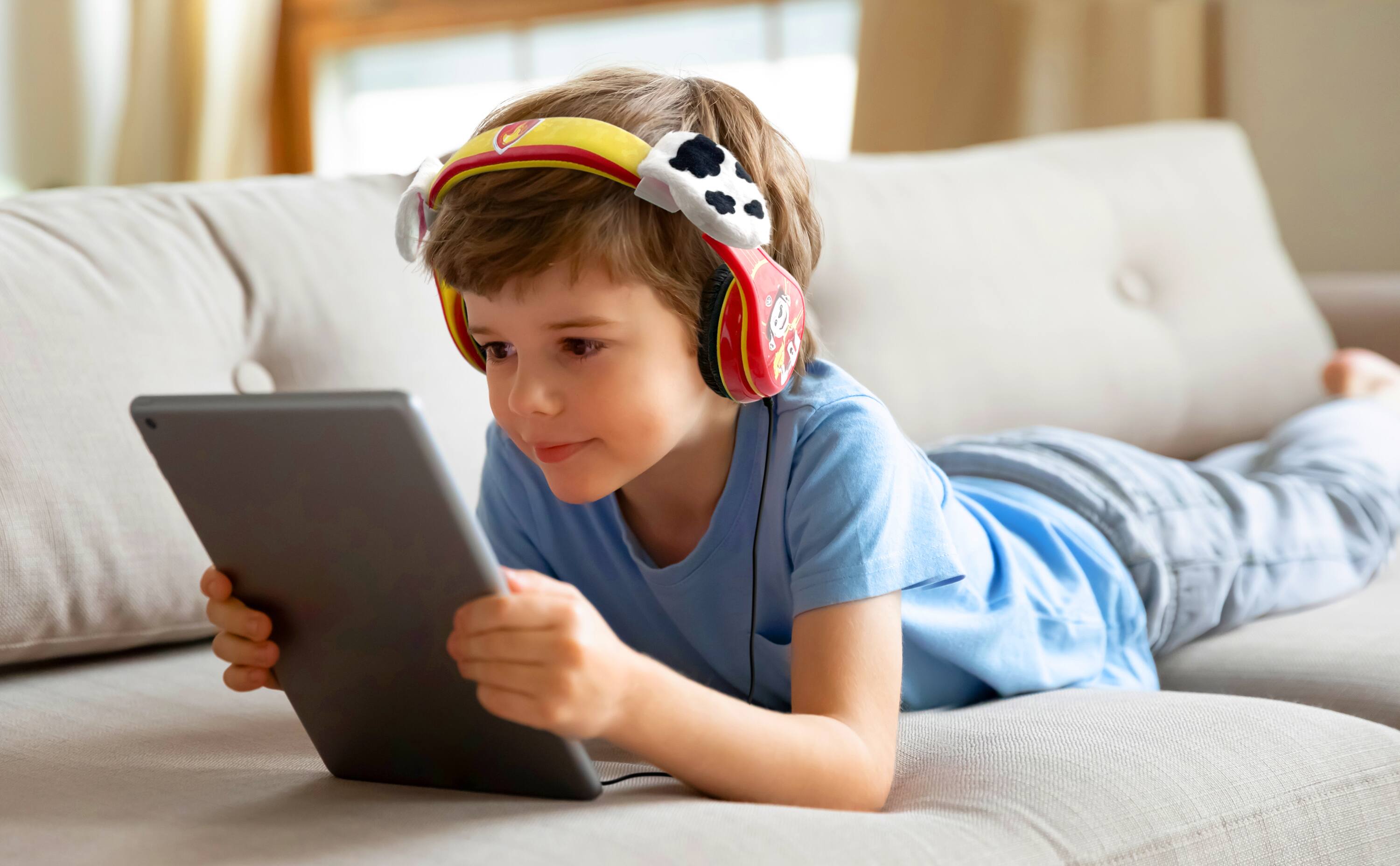 Back. eKids - eKids Paw Patrol Marshall Wired Headphones for Kids, Children’s Headphones for School, Home, or Travel - Red.