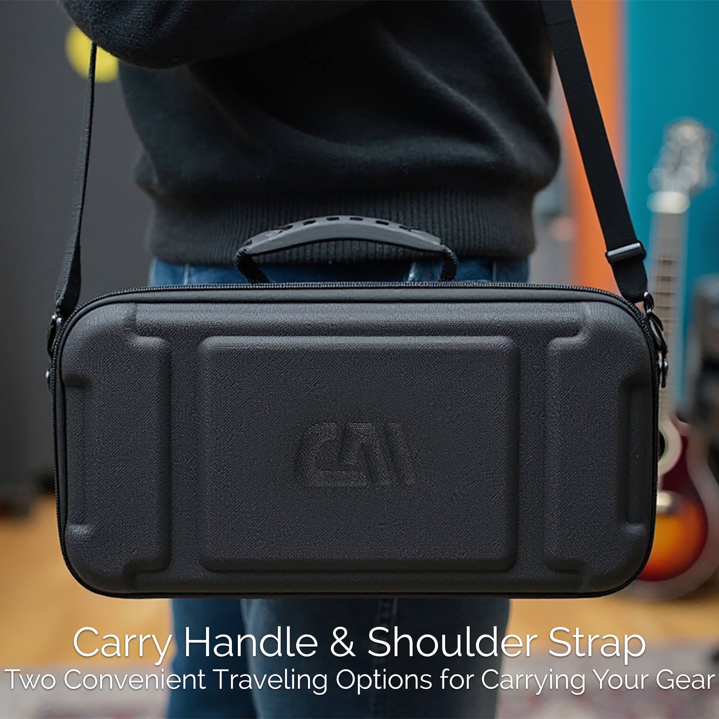 Carry Handle & Shoulder Strap  
Two Convenient Traveling Options for Carrying Your Gear