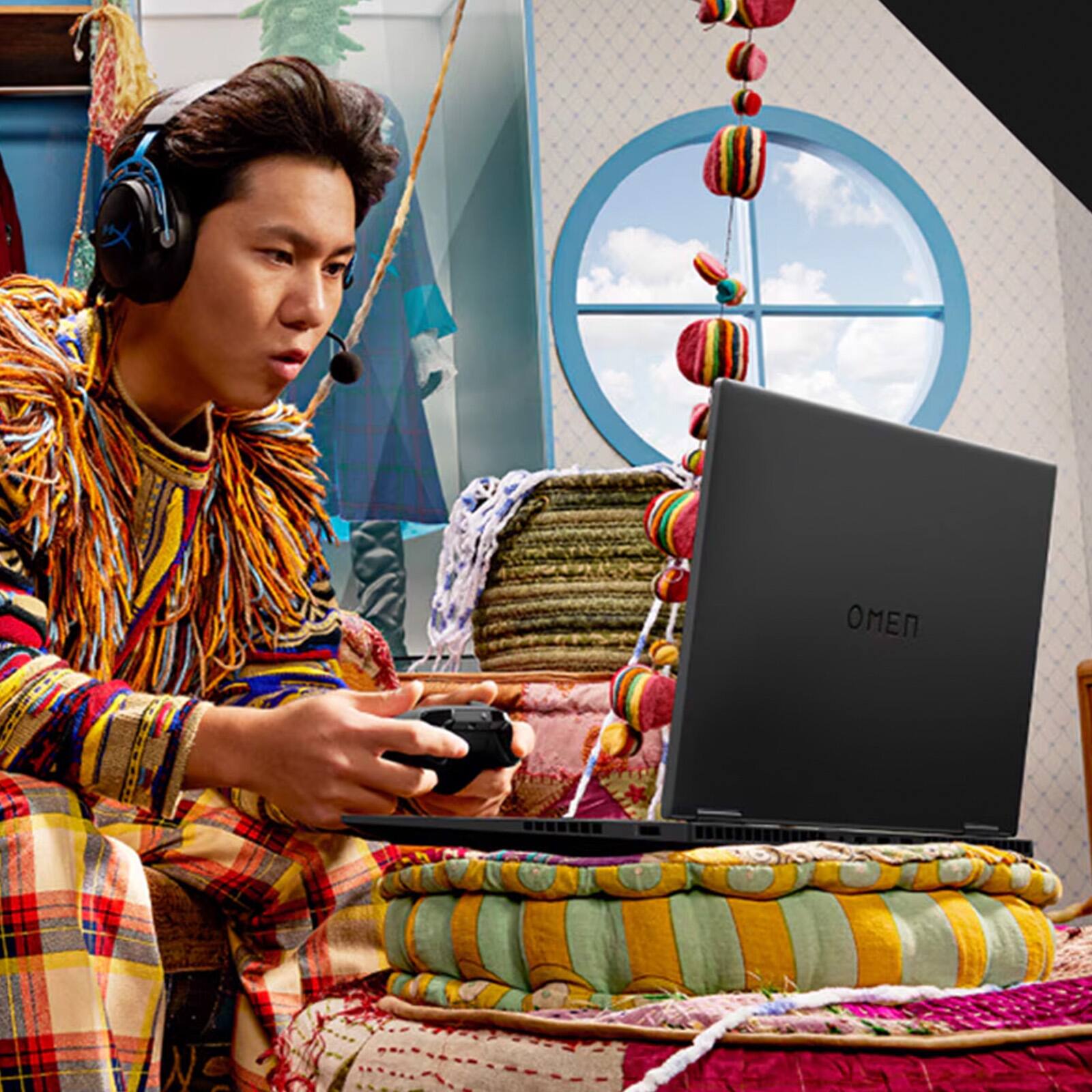 Alt View 6. HP - Omen 17.3" FHD 144Hz Laptop - AMD Ryzen AI 9 365 with 16GB DDR5 RAM - 1TB SSD - NVIDIA GeForce RTX 5060 - PCO LT Cooler - Black.