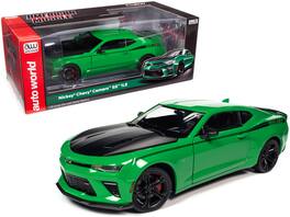 Autoworld - 2017 Chevrolet Nickey Camaro SS 1LE with Matt Black Hood and Black Stripes 1/18 Diecast - Krypton Green