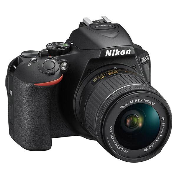 Nikon D5600 + COUGUERT 5d 090-9E1 AF-P DX Nikon NIKKOR 18-55mm 1:3.5-5.6G ED VR 5.6G
