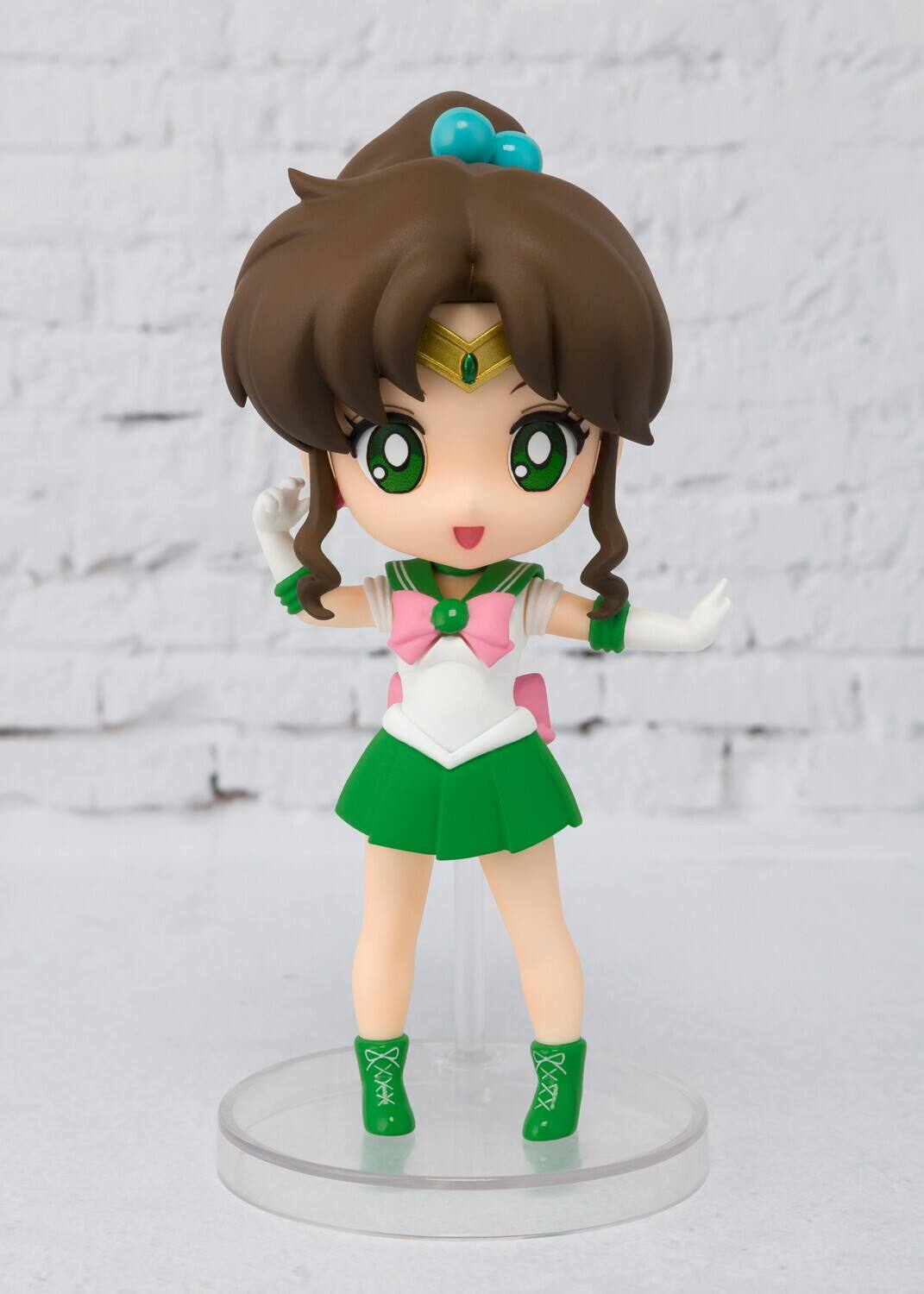Alt View 2. Bandai - Tamashii Nations - Pretty Guardian Sailor Moon - Figuarts Mini - Sailor Jupiter   - COLLECTIBLES - Multicolor.