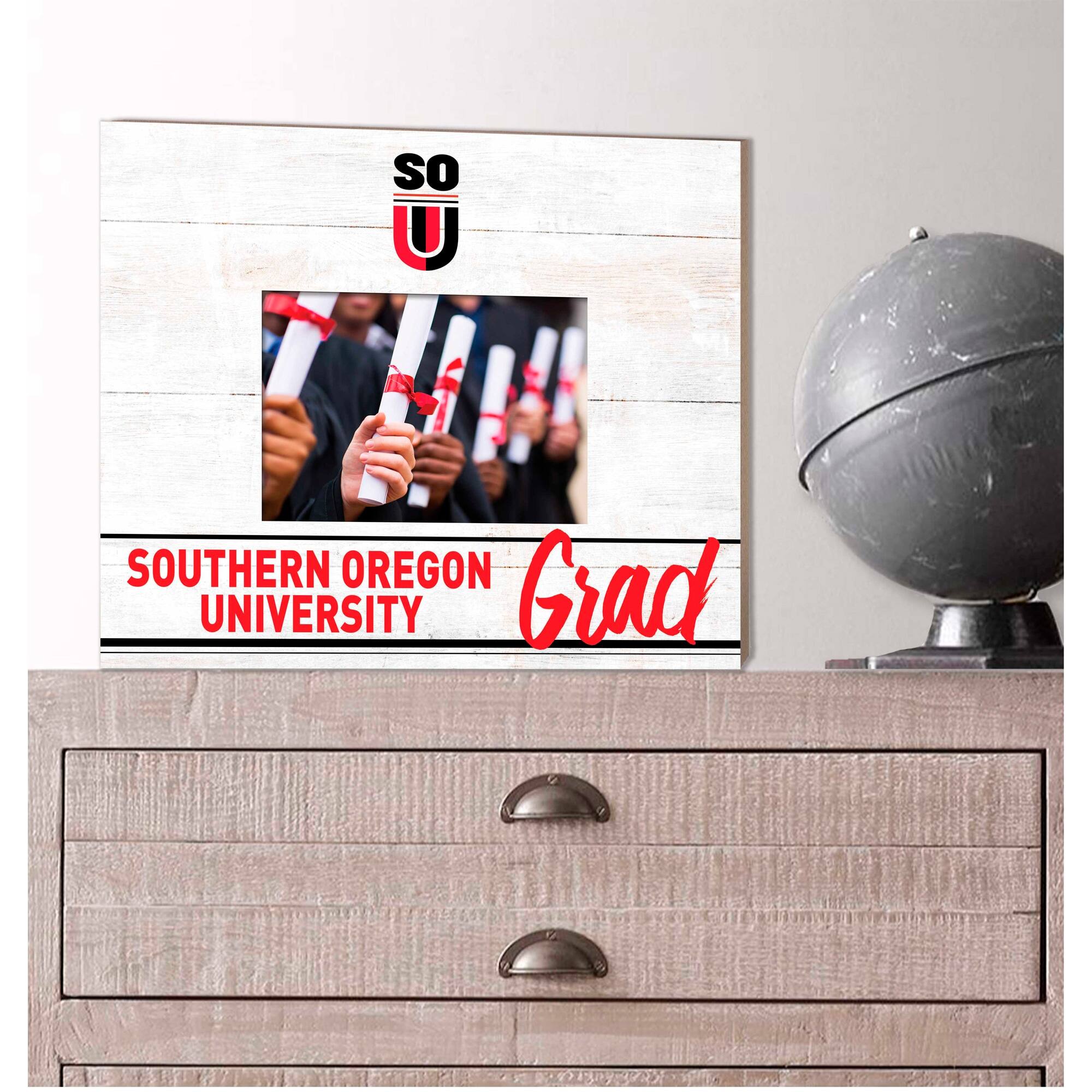 So U  
Southern Oregon University Grad