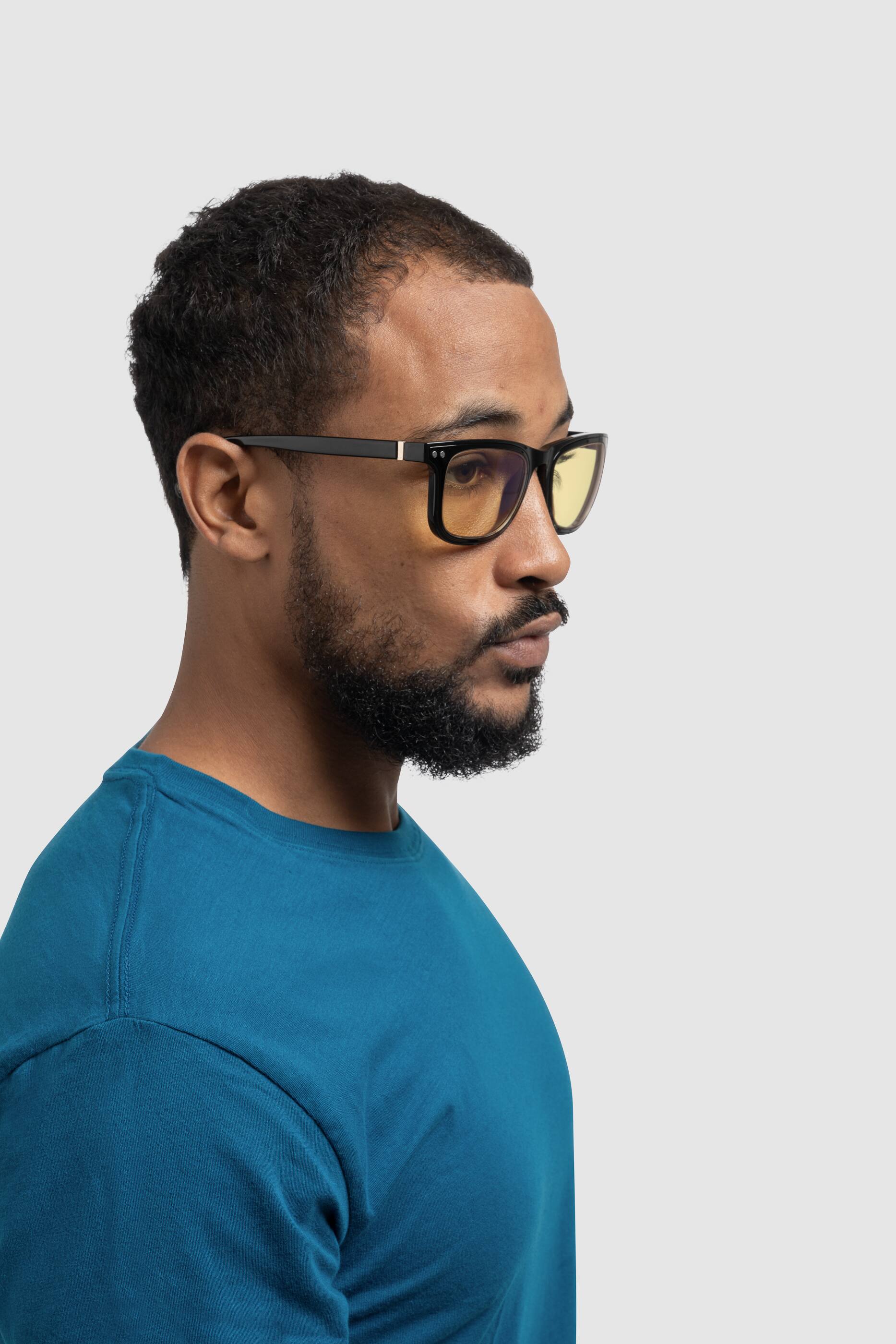 Alt View 3. GUNNAR - Cupertino Computer Glasses with Blue Light , Amber + Sun Lenses - Onyx.