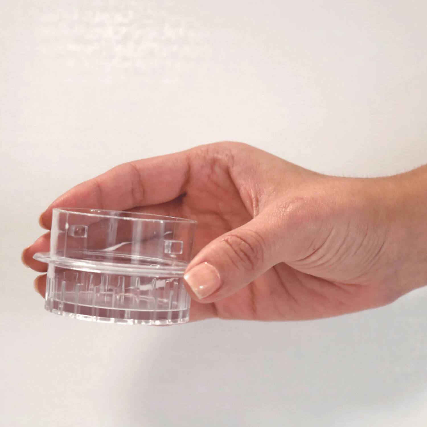 Left. Koblenz - 500-Watt 10-Speed 42-Oz Blender with Plastic Jar - Black.