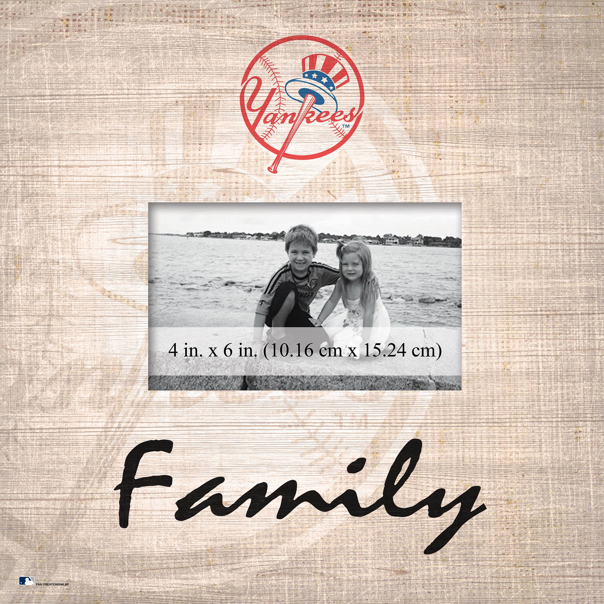 Yankees

4 in. x 6 in. (10.16 cm x 15.24 cm)

Family