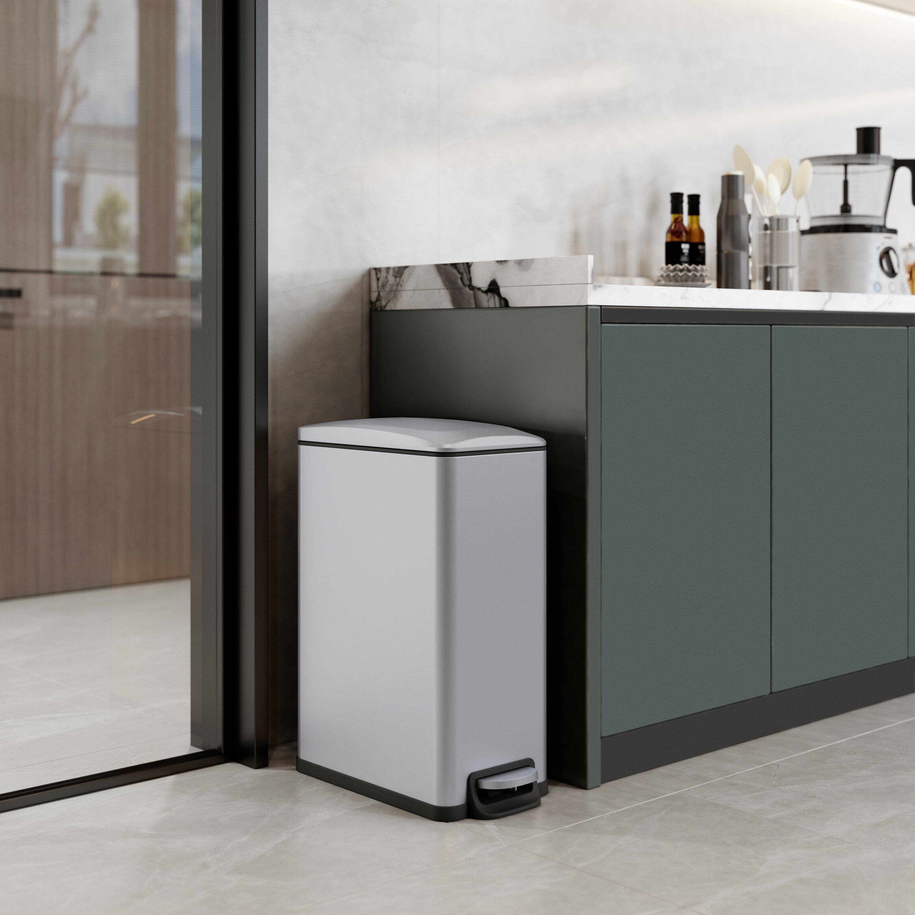 Alt View 4. Innovaze - 11.9 Gal./ 45 Liter  Slim Stainless Steel Step-on kitchen Trash Can - Silver.