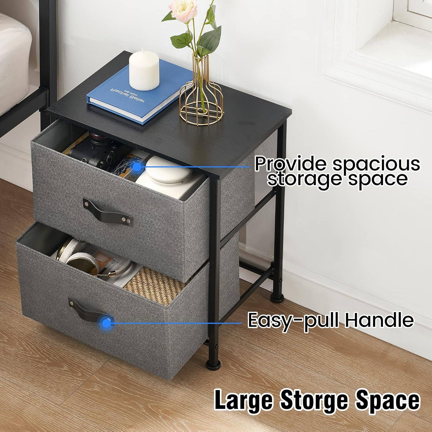 Provide spacious storage space  
Easy-pull Handle  
Large Storage Space
