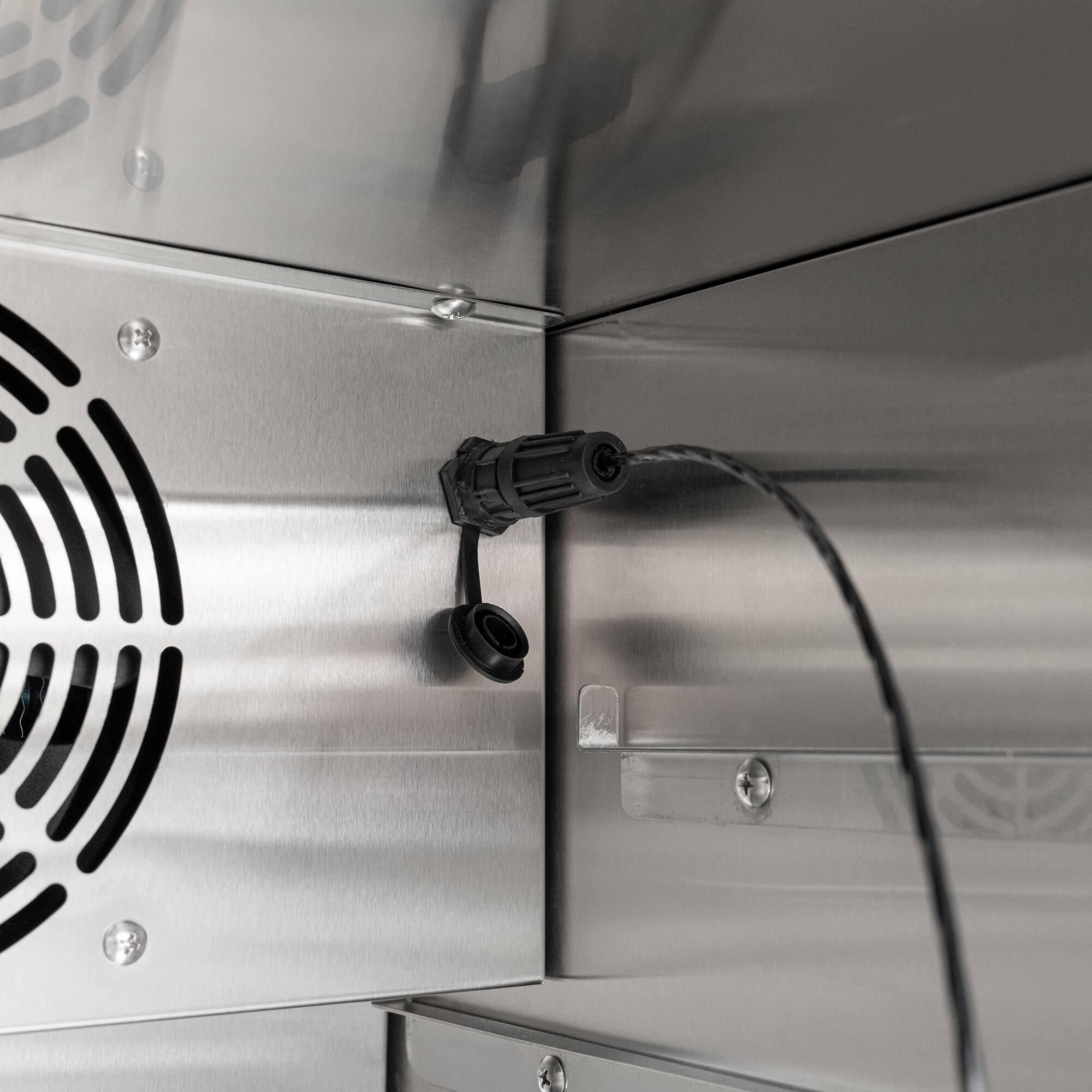 Alt View 5. Koolmore - 25 in. 3-Pan Commercial Countertop Blast Chiller 15 lbs Rapid Chill / 8.8 lbs Rapid Freeze with ETL - Brushed Stainless-steel.