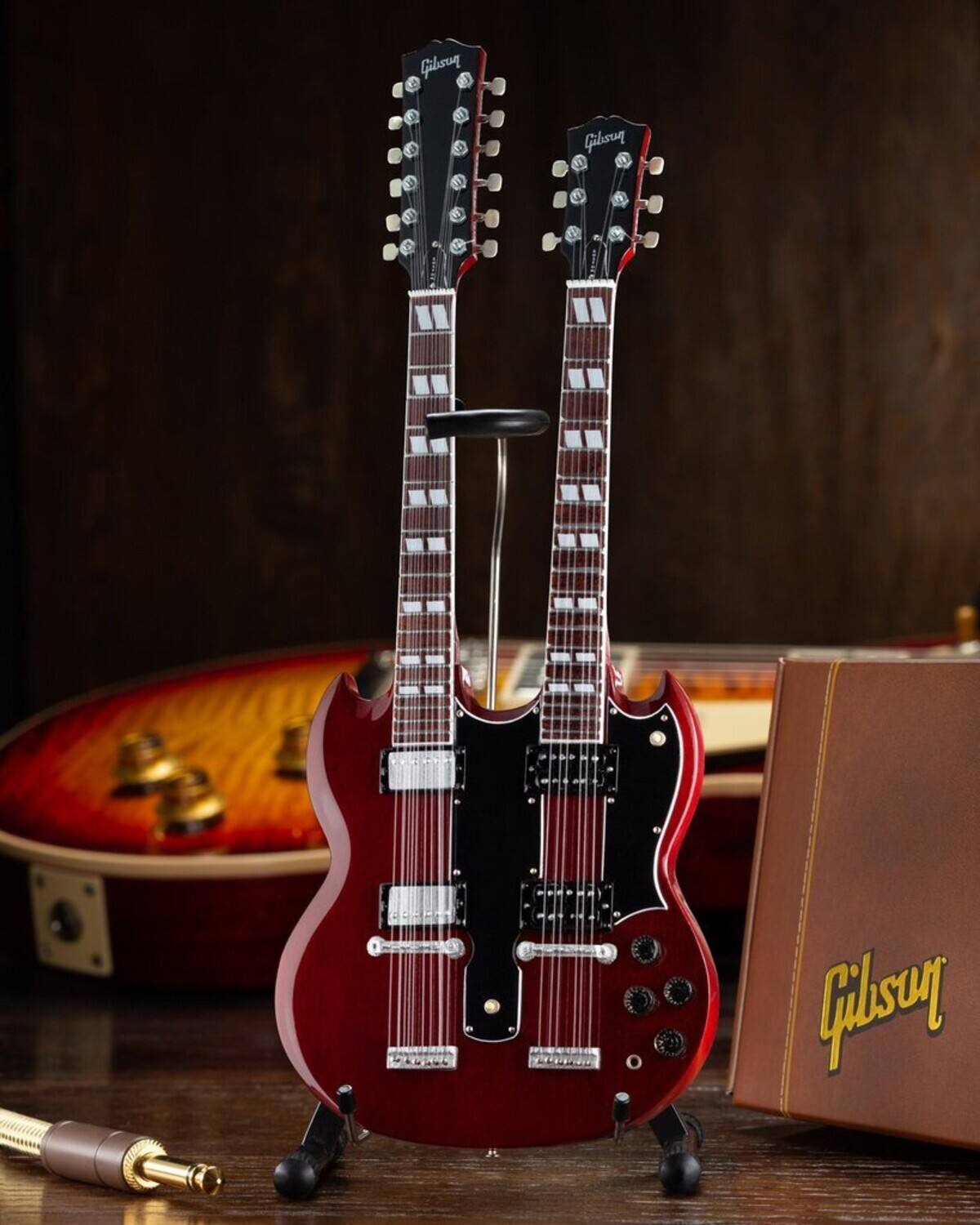 Gibson  
Gibson