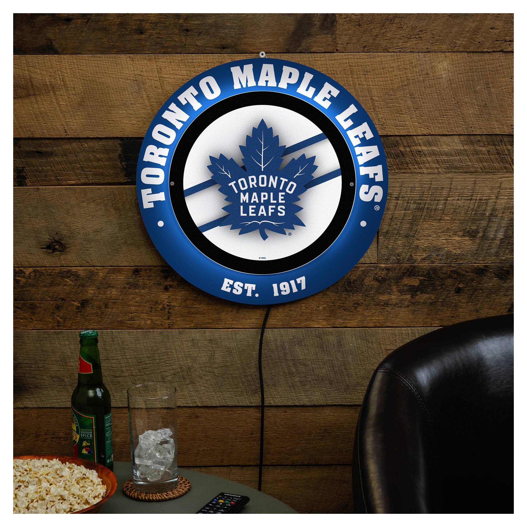 TORONTO MAPLE LEAFS  
TORONTO MAPLE LEAFS  
EST. 1917