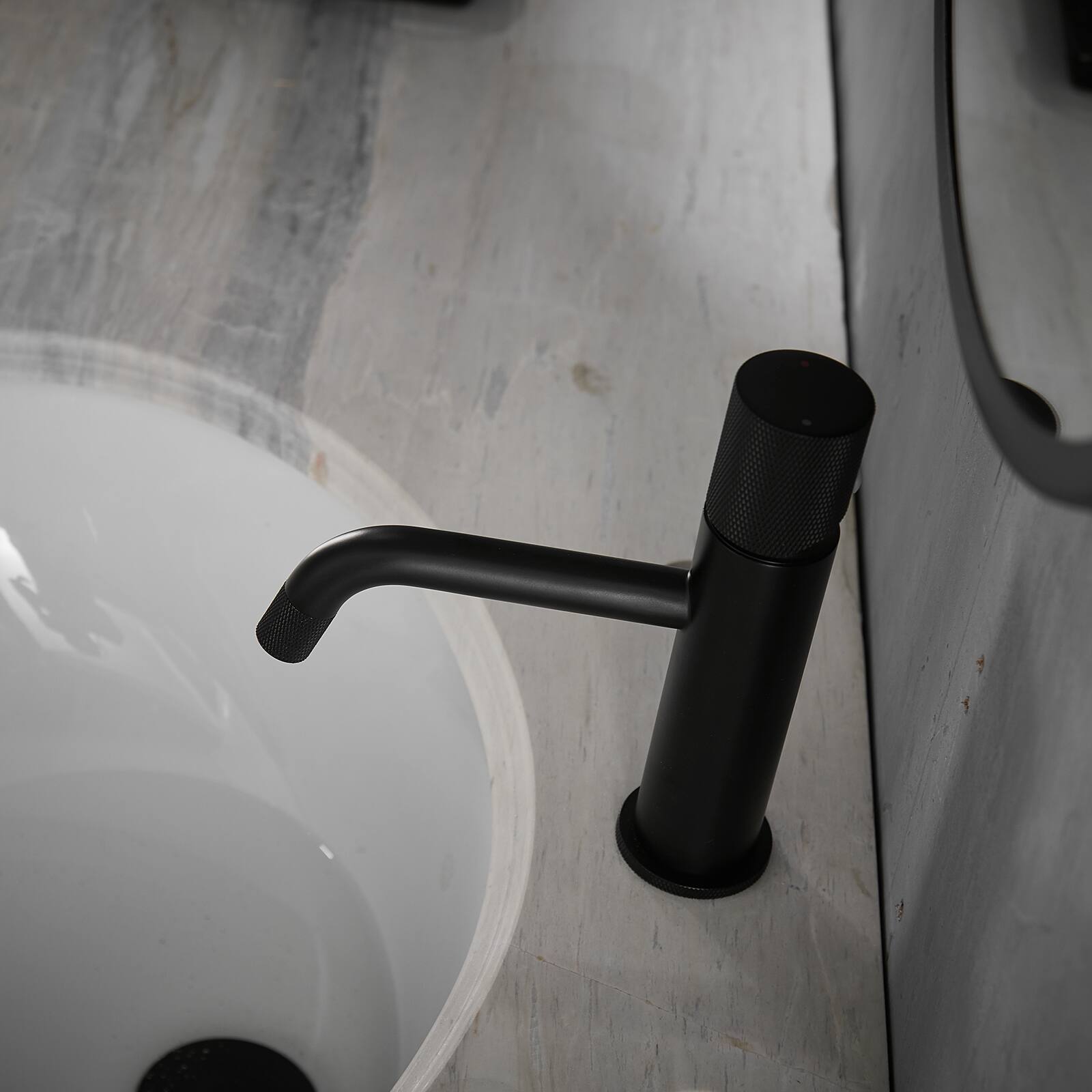 Alt View 2. Siljoy - Modern Contemporary Black Bathroom Hot Cold Water Mixer Tap Black Faucet Mixer Basin Faucet - Black.