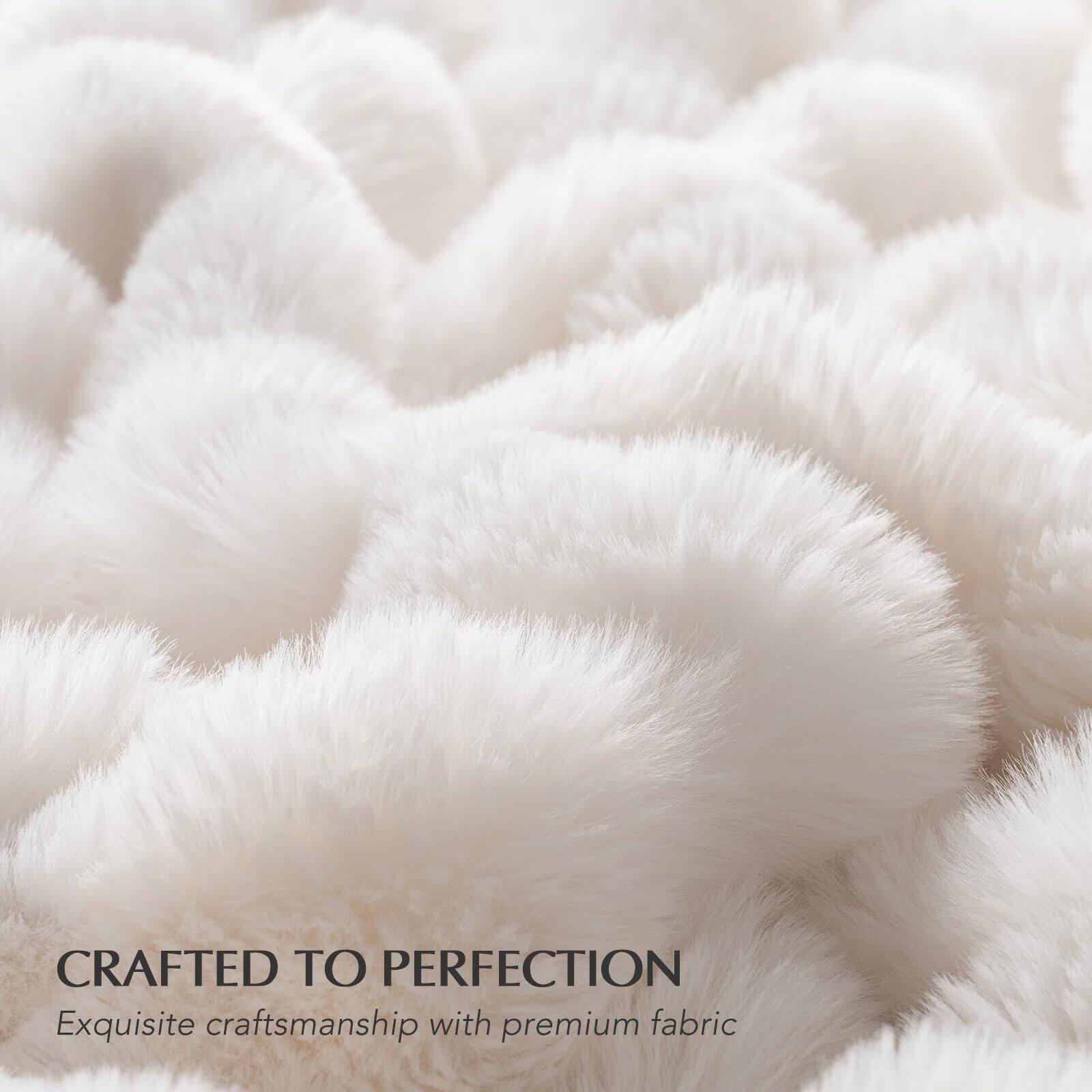 CRAFTED TO PERFECTION  
Exquisite craftsmanship with premium fabric