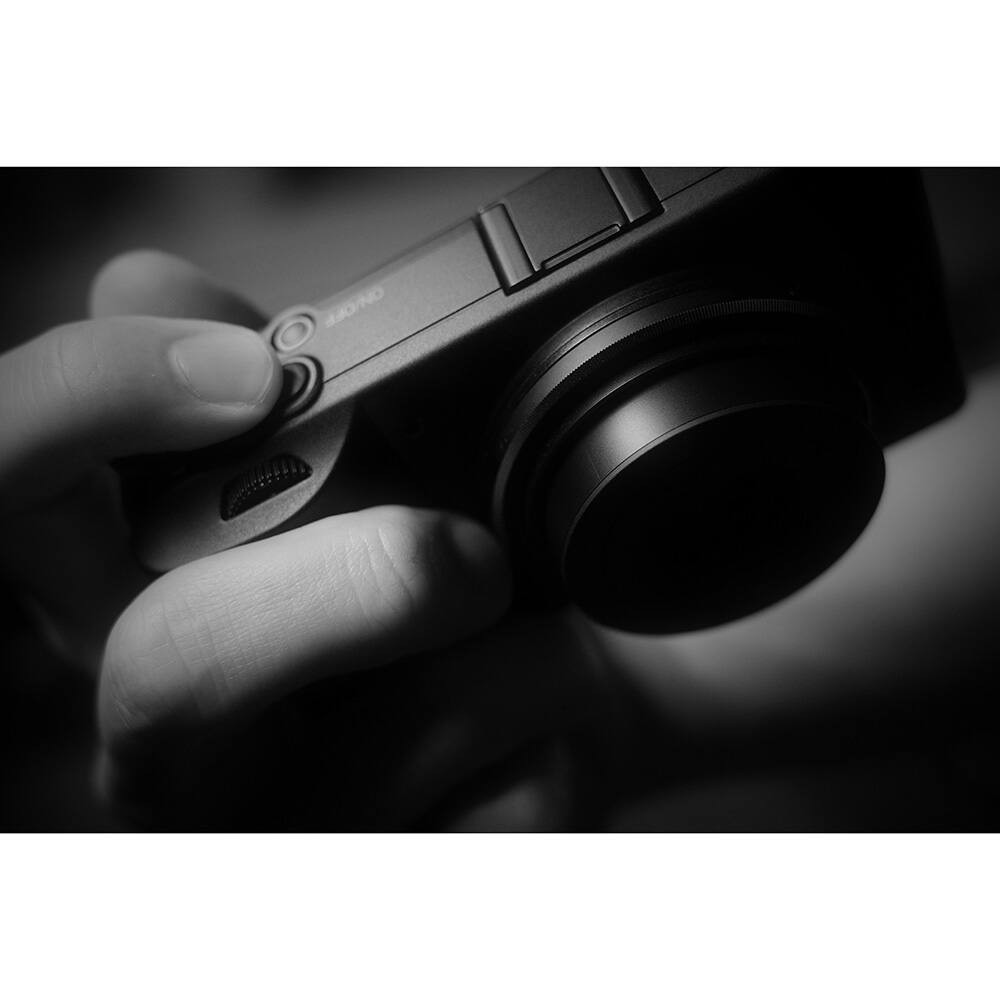 Back. Ricoh - RICOH GR IV Monochrome 25.7MP APS-C 28mm F2.8, ISO 409600 Premium Compact Camera - Black.