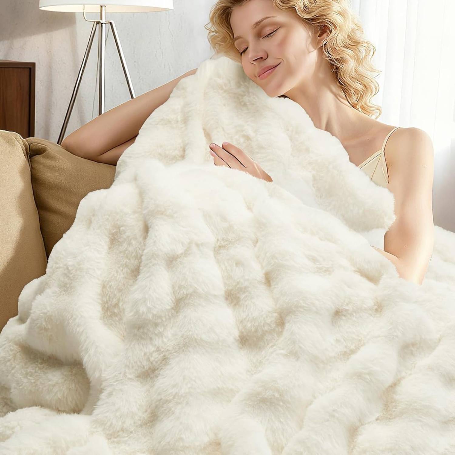 Front. Acekool - 84"*90" Faux Fur Soft Bubble Electric Heating Blanket, Beige for Best Gift - Beige.