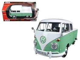 Volkswagen Type 2 (T1) Double Cab Pickup Truck 1/24 Diecast Model Car by Motormax - White And Green