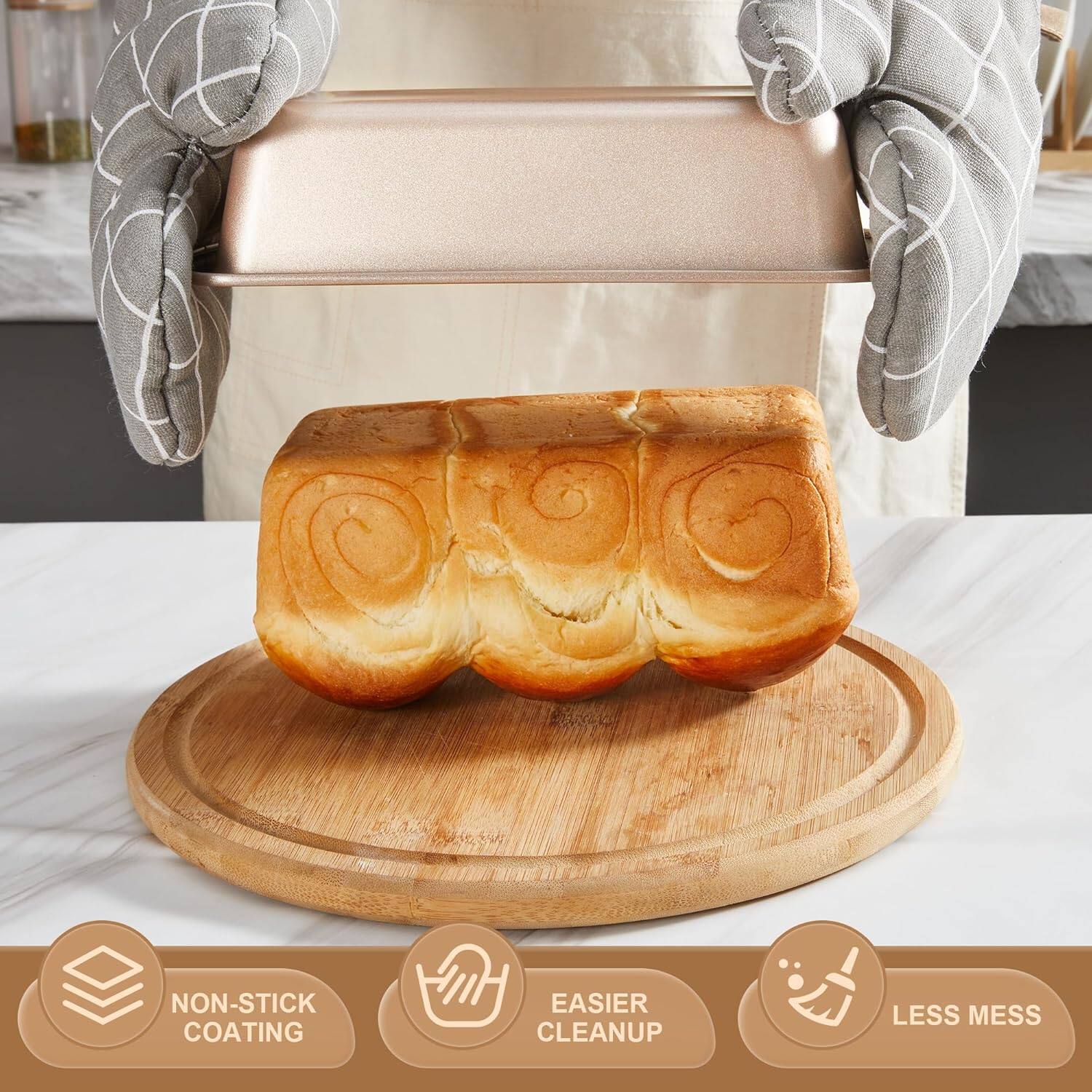 NON-STICK COATING  
EASIER CLEANUP  
LESS MESS