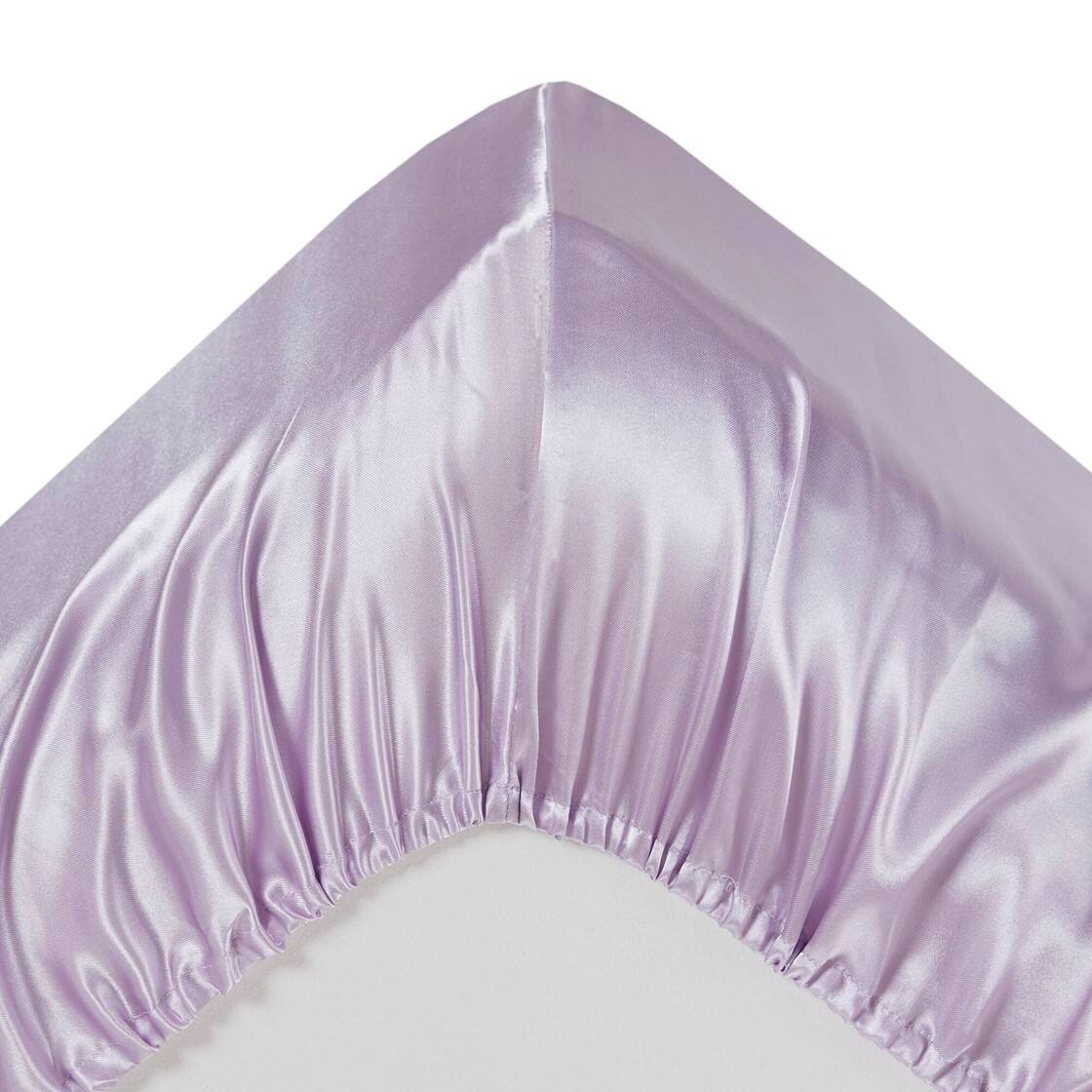 Alt View 4. Gracie Mills - Gracie Mills Coralie 6-Piece Wrinkle-free Satin Sheet Set - Lilac.