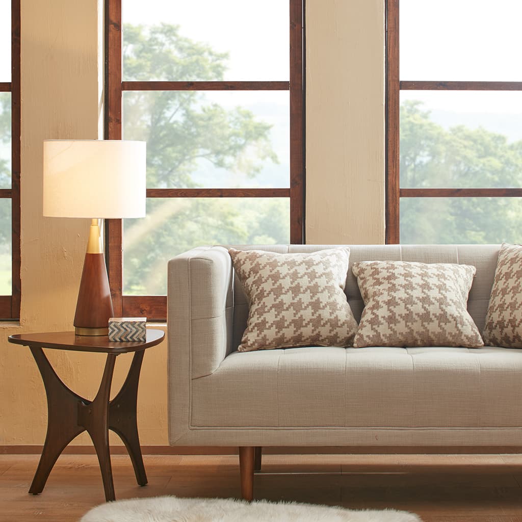 Back. Luckbyte - Triangular Table Lamp.