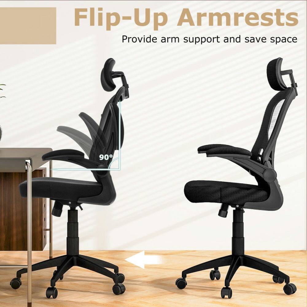 Flip-Up Armrests  
Provide arm support and save space  
90°