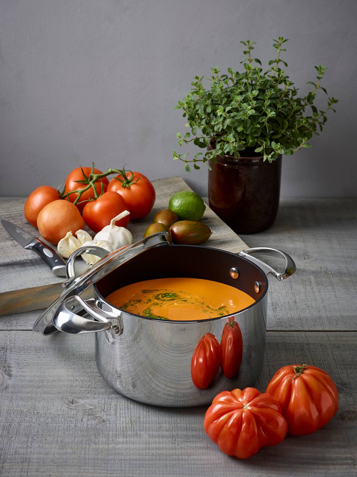 Alt View 2. Scanpan - Haptiq Stainless Steel Nonstick 7.5 Qt. Covered Dutch Oven - Black.