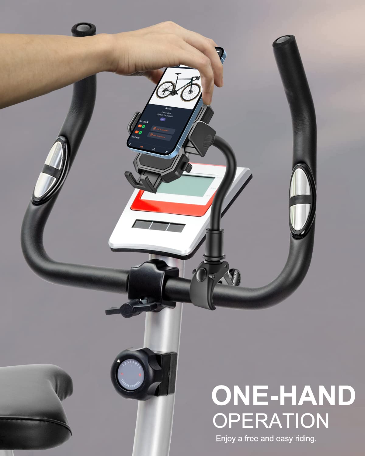 ONE-HAND OPERATION  
Enjoy a free and easy riding.