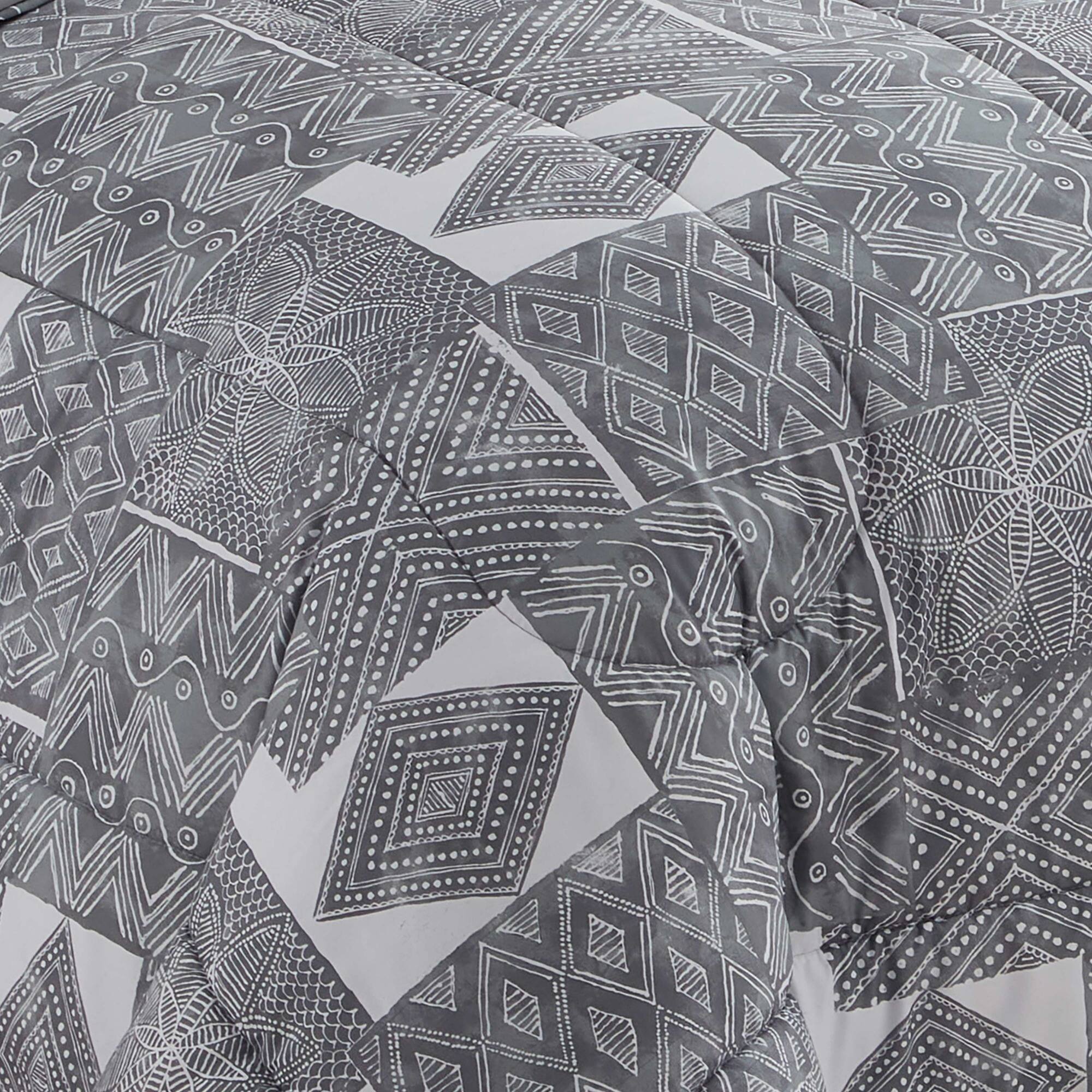 Alt View 1. Sweet Home Collection - 7 Piece Tulsa Bed in a Bag Printed Comforter & Sheet Set - Queen - Multicolored.