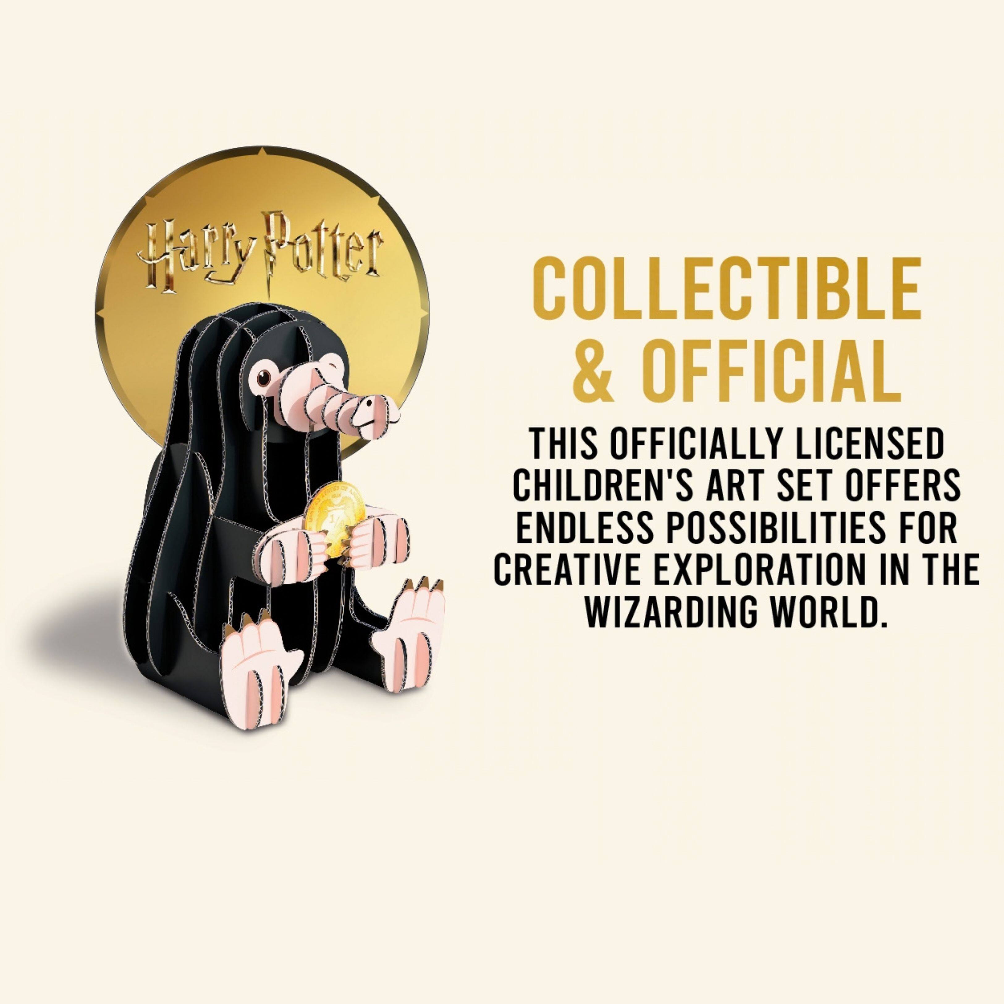 HENDY Parter COLLECTIBLE & OFFICIAL  
THIS OFFICIALLY LICENSED CHILDREN'S ART SET OFFERS ENDLESS POSSIBILITIES FOR CREATIVE EXPLORATION IN THE WIZARDING WORLD.