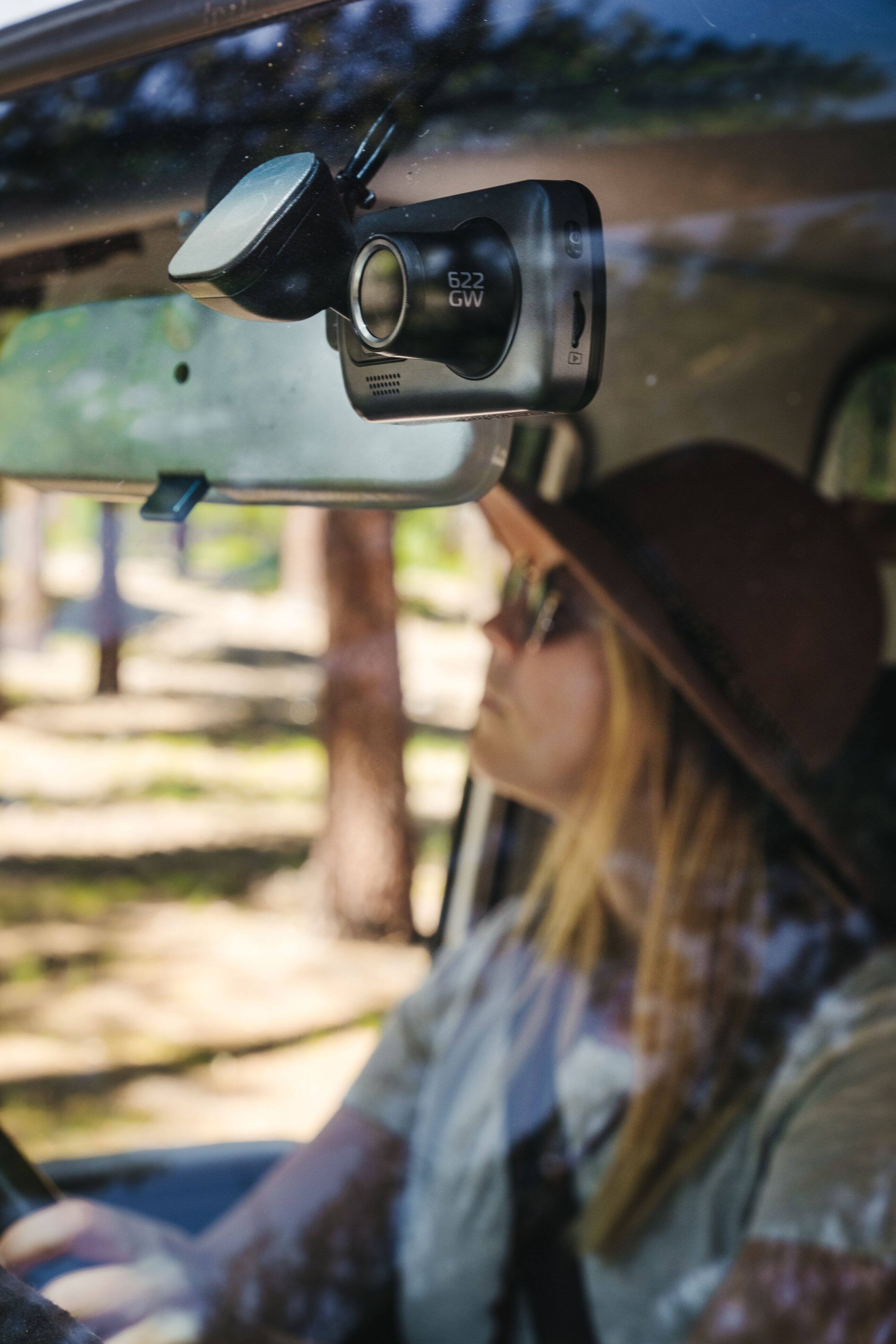 Alt View 6. Nextbase - 622GW 4K Dash Cam Bundle with Rear Camera, 32GB SD Card, and Hardwire Kit - Black.