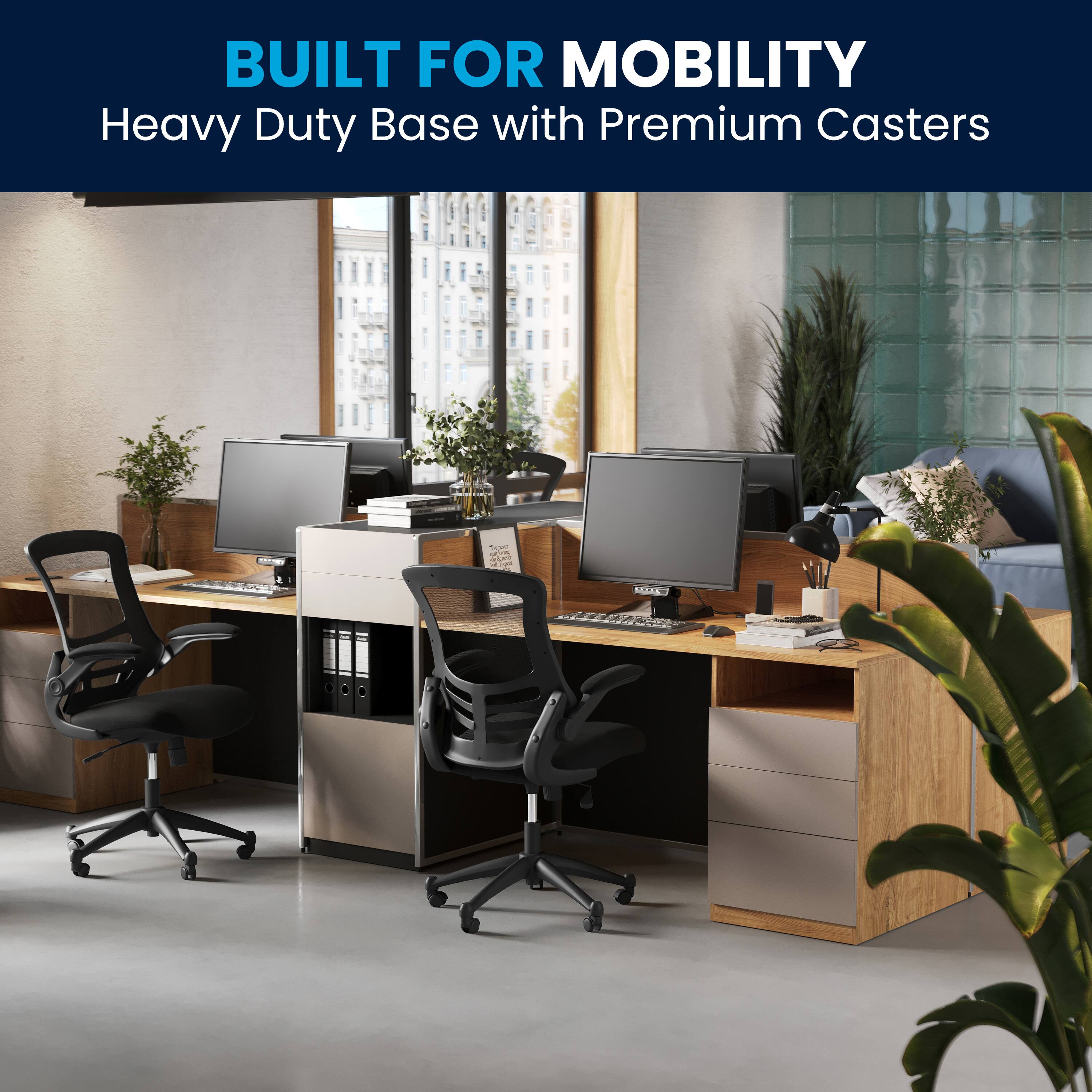 BUILT FOR MOBILITY  
Heavy Duty Base with Premium Casters
