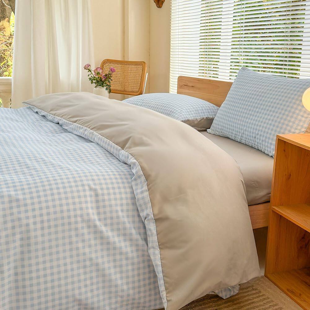 Left. Earthley Blooms - Light Gingham Duvet Cover Set Grid Simple Geometric Square Pattern Comforter Soft Plaid Washed Microfiber - Red Gingham-Twin/Twin XL(68"*90").