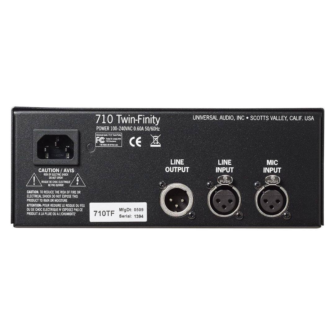 710 Twin-Finity  
POWER 100-240VAC 0.60A 50/60Hz  
UNIVERSAL AUDIO, INC • SCOTTS VALLEY, CALIF. USA  

LINE OUTPUT  
LINE INPUT  
MIC INPUT  

CAUTION / AVIS  
RISK OF ELECTRIC SHOCK  
NE PAS OUVRIR  
CAUTION: TO REDUCE THE RISK OF FIRE OR ELECTRICAL SHOCK DO NOT EXPOSE THIS PRODUCT TO RAIN OR MOISTURE  
ATTENTION: POUR REDUIRE LE RISQUE DE FEU OU DE CHOC ELECTRIQUE N EXPOSEZ PAS CE PRODUIT A LA PLUIE OU A L'EAU  

MfgDt: 0509  
Serial: 1394  
710TF  

FC CE