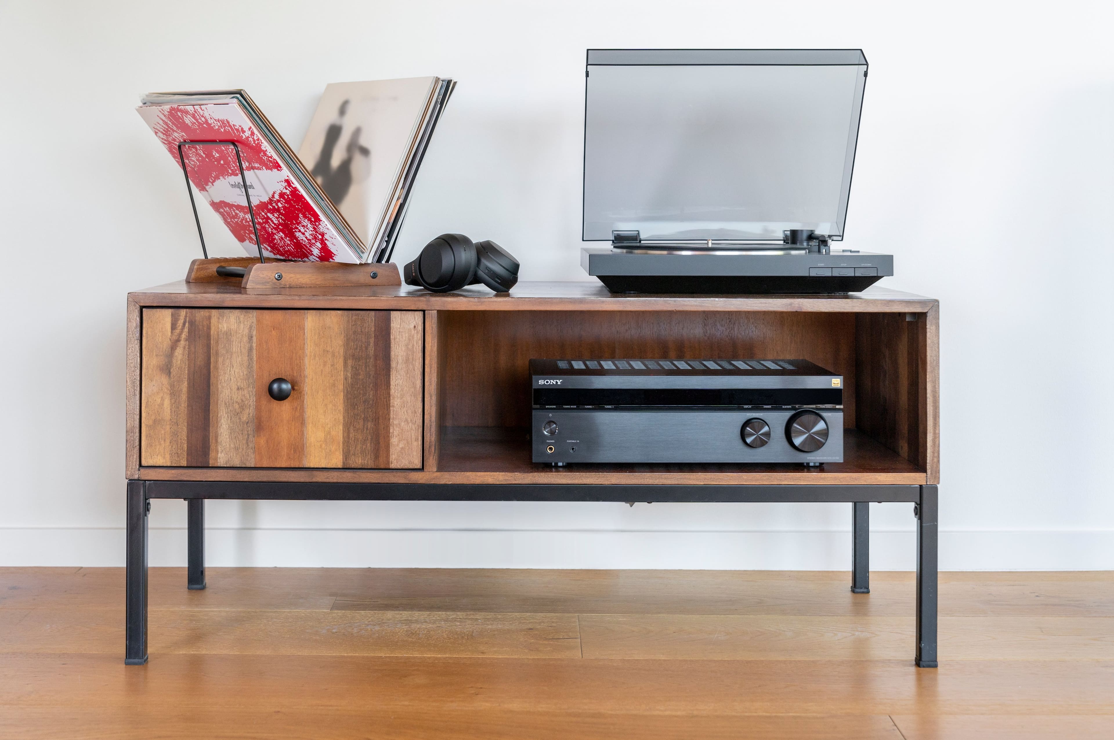 Alt View 23. Sony - Bluetooth Stereo Turntable - Black.