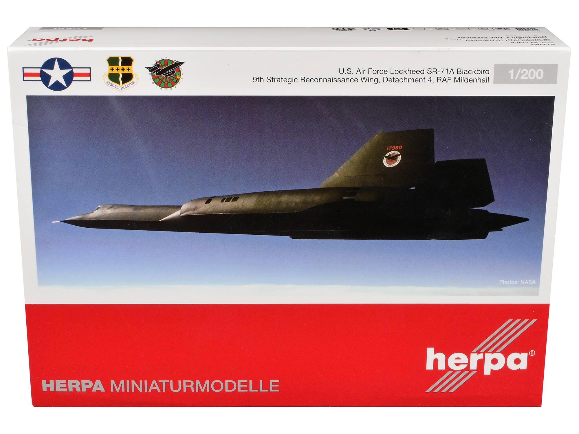 Lockheed SR-71A Blackbird Stealth Aircraft "9th Strategic Reconnaissance" US Air Force 1/200 Diecast Model by Herpa
