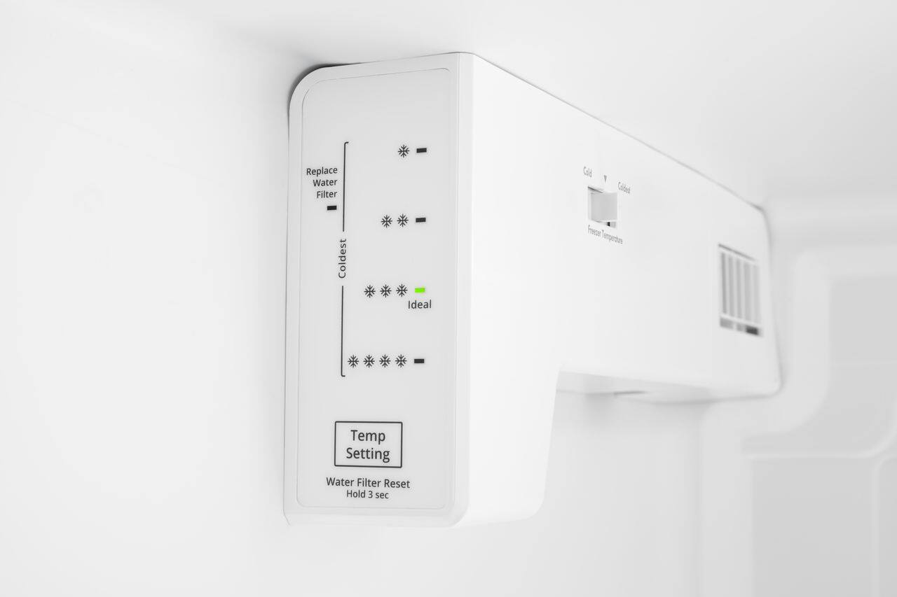 Alt View 14. Amana - 21.4 Cu. Ft. Side-by-Side Refrigerator - Black.