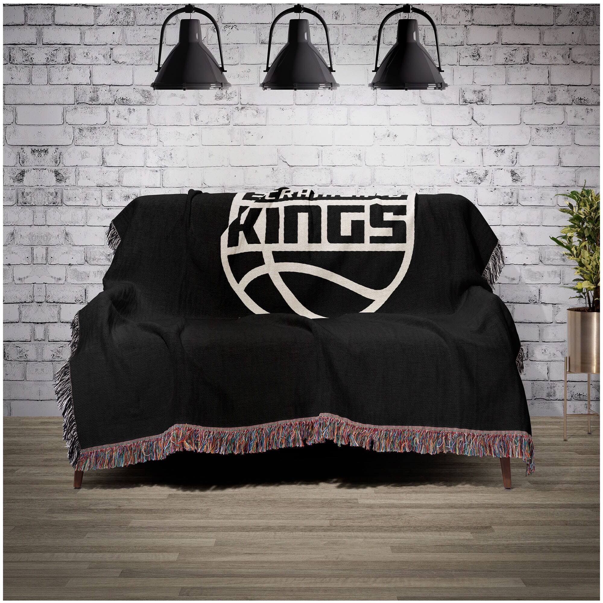 The text on the image is:

"KINGS"